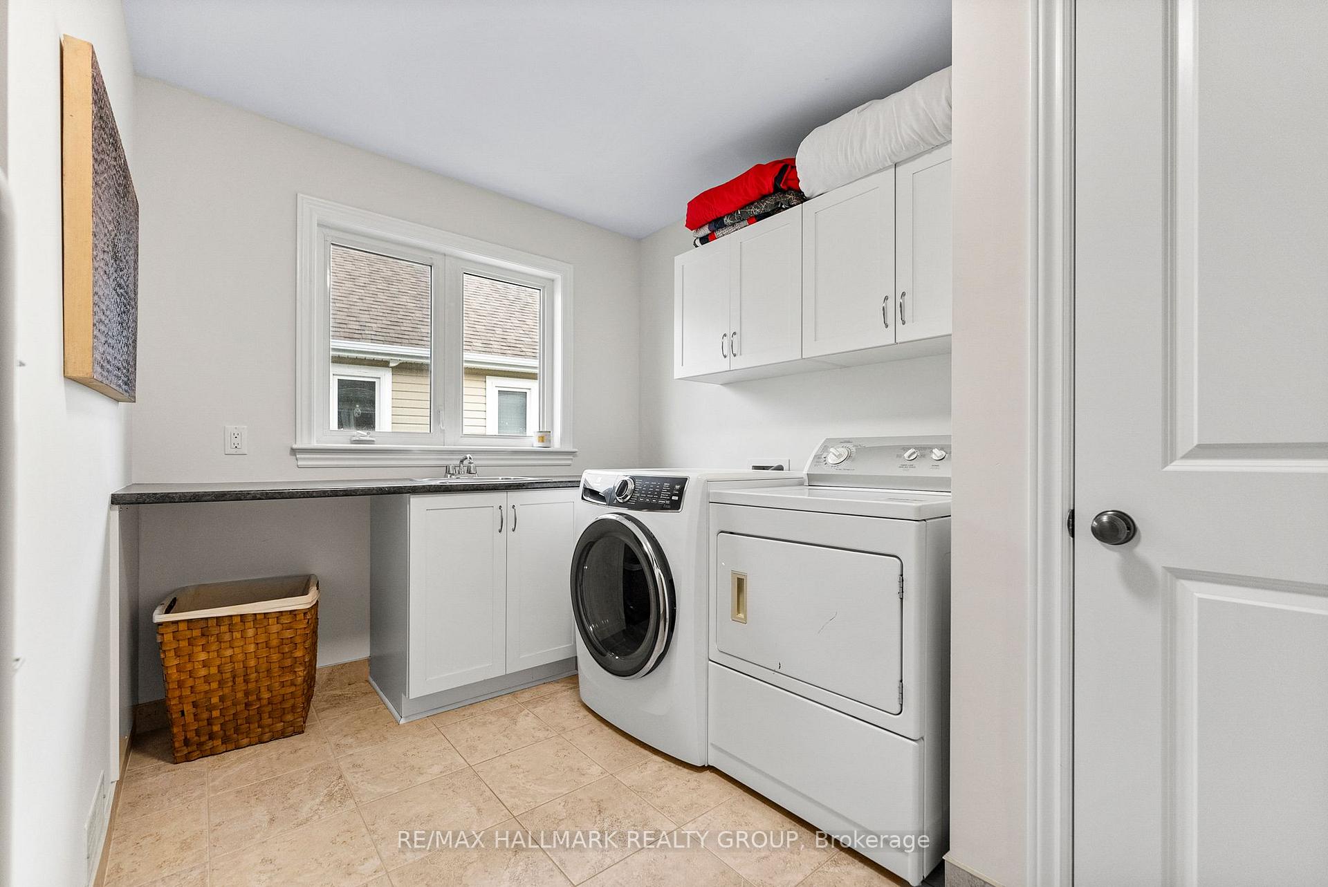 Photo 28 of 412 Callisto Way, Ottawa, Barrhaven - Stonebridge — HOMEH