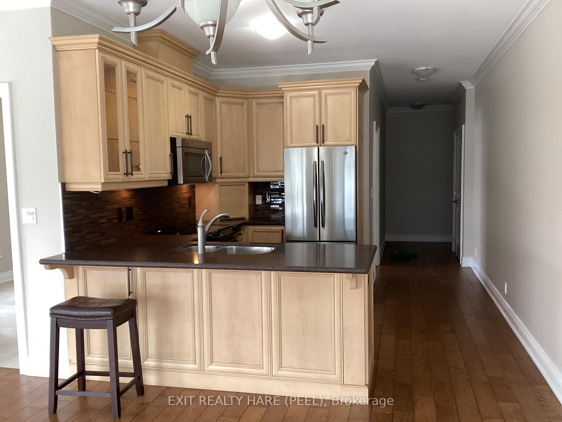 Photo 4 of Unit 606, 80 Orchard Point Road, Orillia — HOMEH