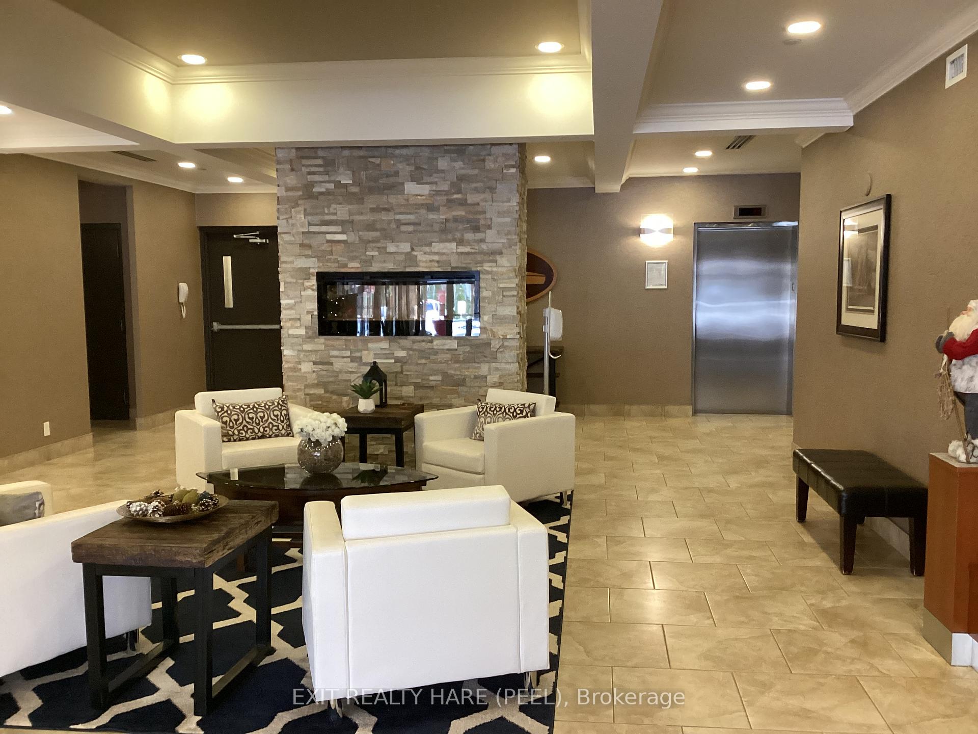 Photo 5 of Unit 606, 80 Orchard Point Road, Orillia — HOMEH