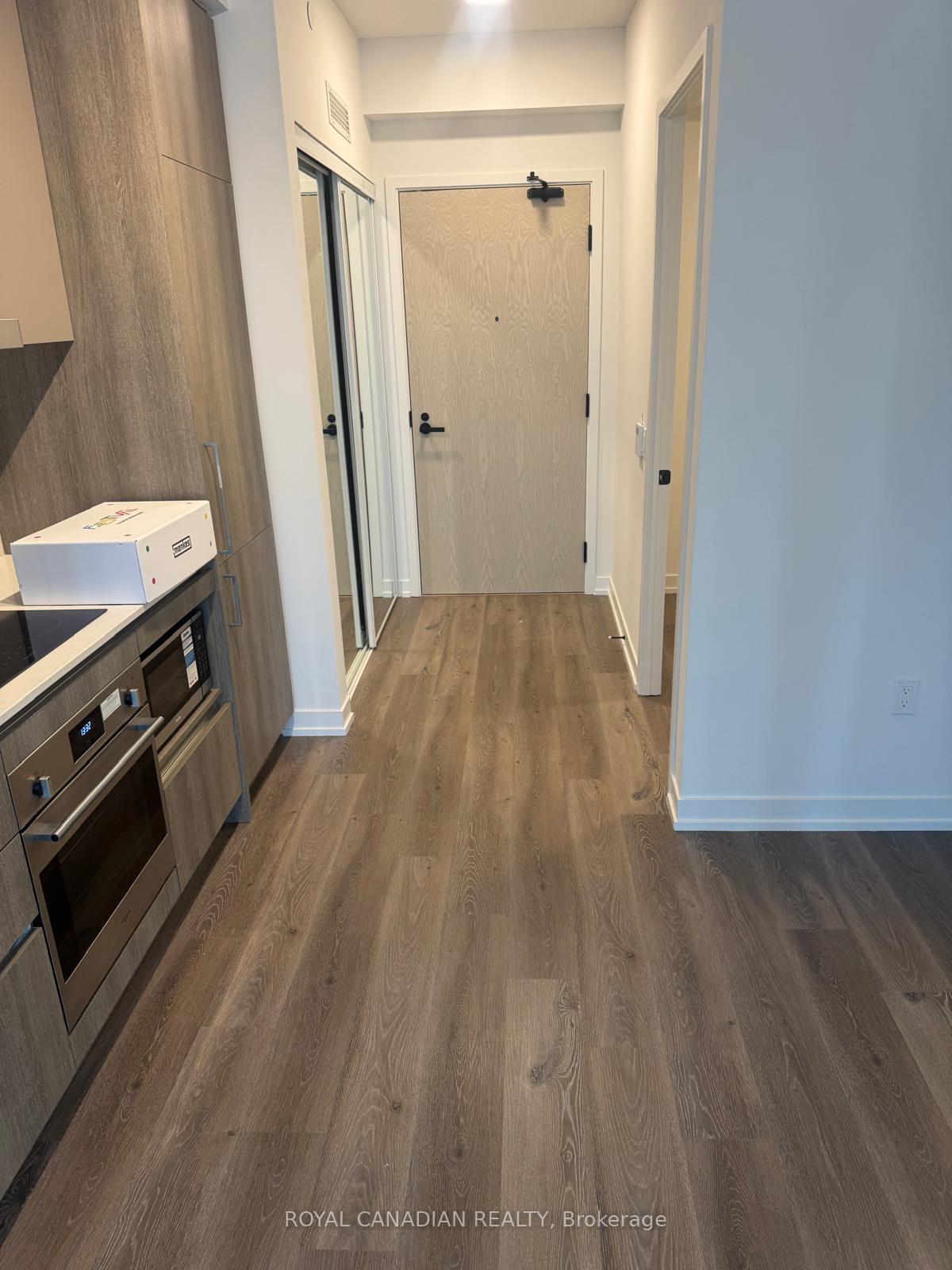 Photo 7 of Unit 3503, 225 Commerce Street, Vaughan, Vaughan Corporate Centre — HOMEH