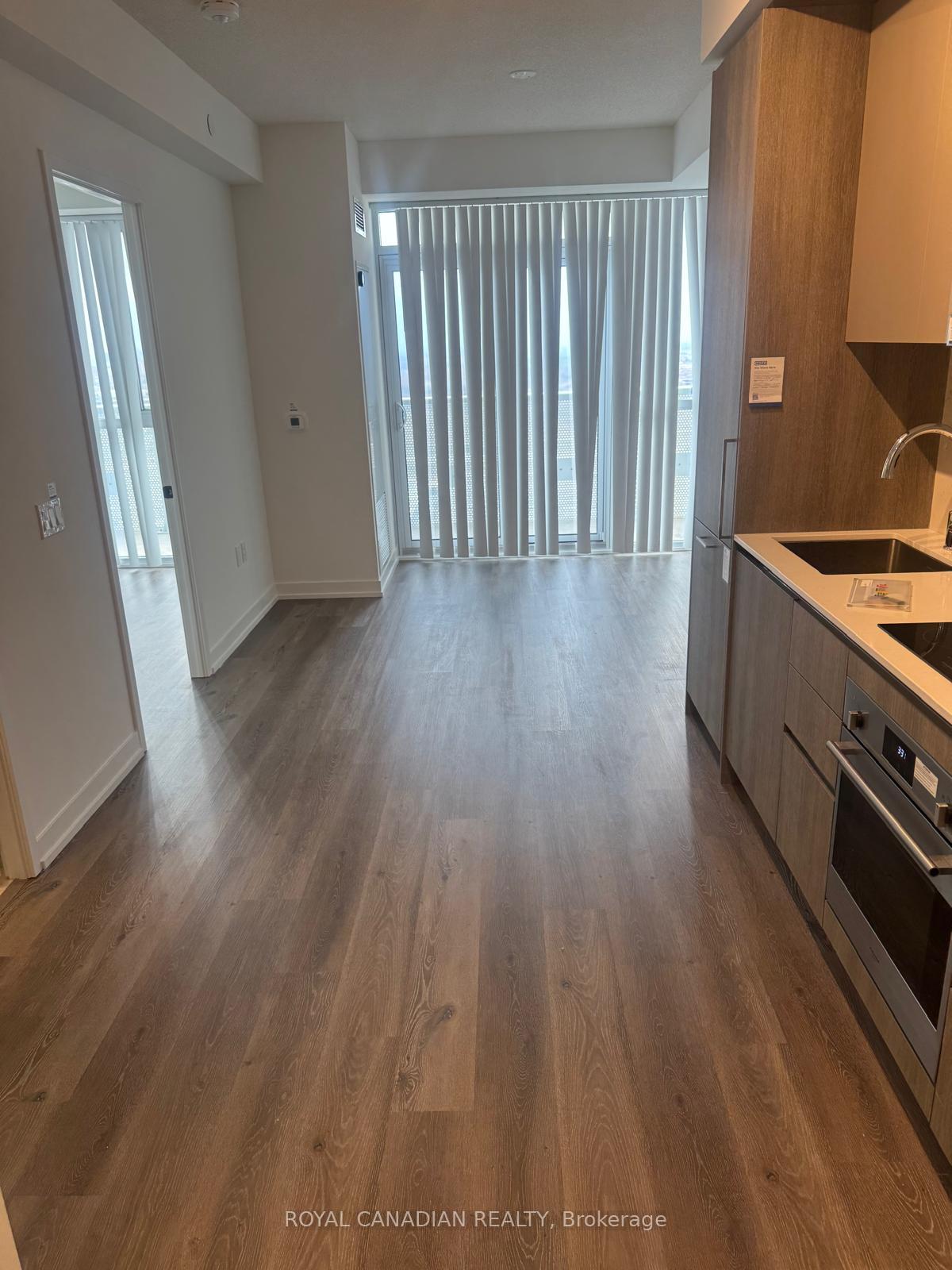 Photo 3 of Unit 3503, 225 Commerce Street, Vaughan, Vaughan Corporate Centre — HOMEH