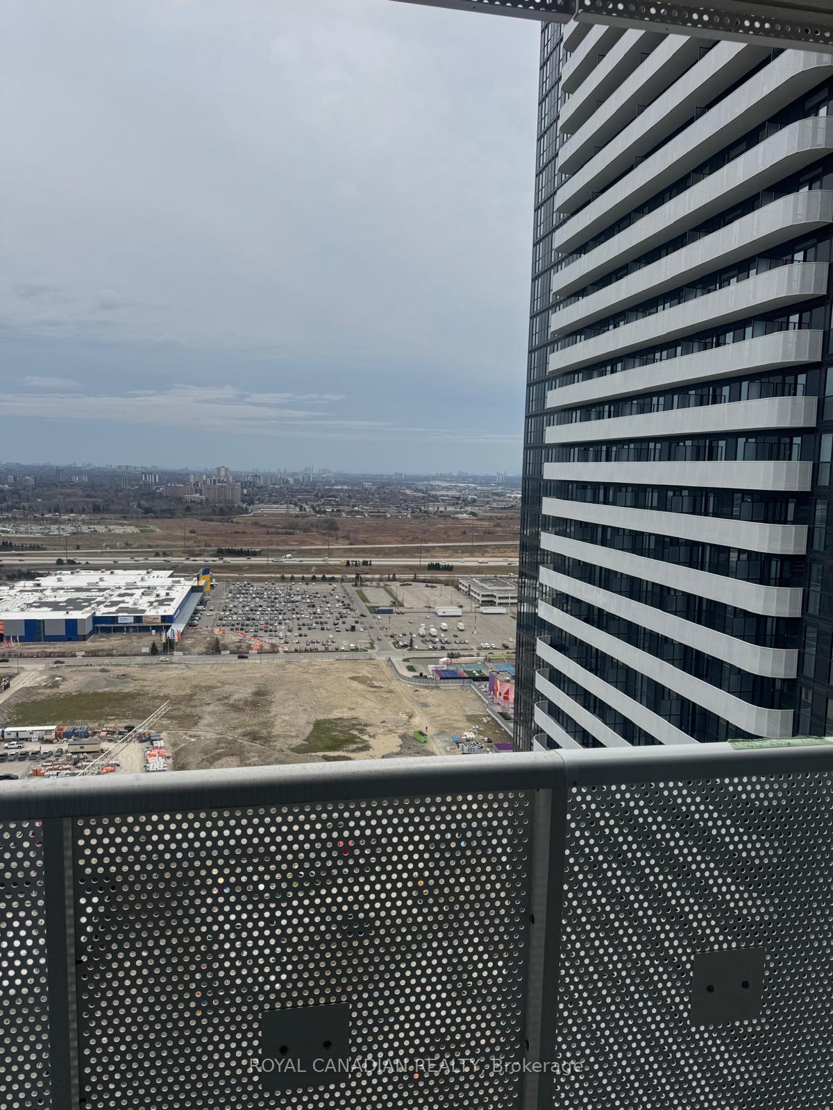 Photo 5 of Unit 3503, 225 Commerce Street, Vaughan, Vaughan Corporate Centre — HOMEH