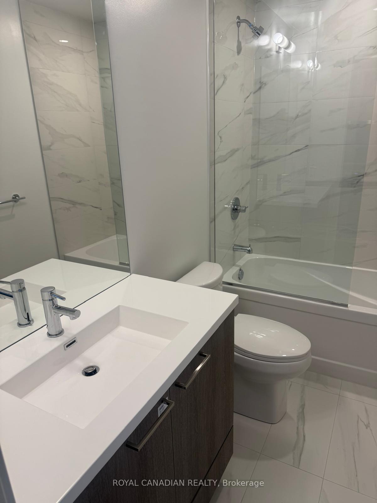 Photo 8 of Unit 3503, 225 Commerce Street, Vaughan, Vaughan Corporate Centre — HOMEH