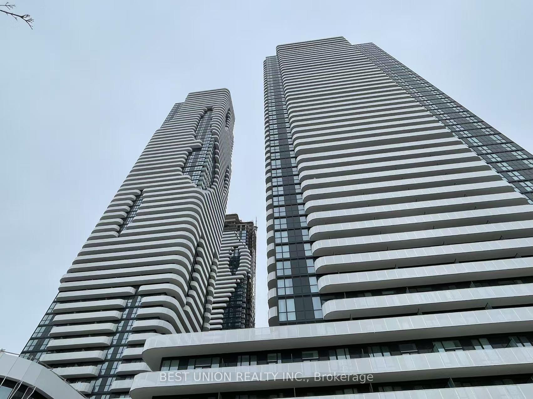 Front of Unit 2707, 195 Commerce Street