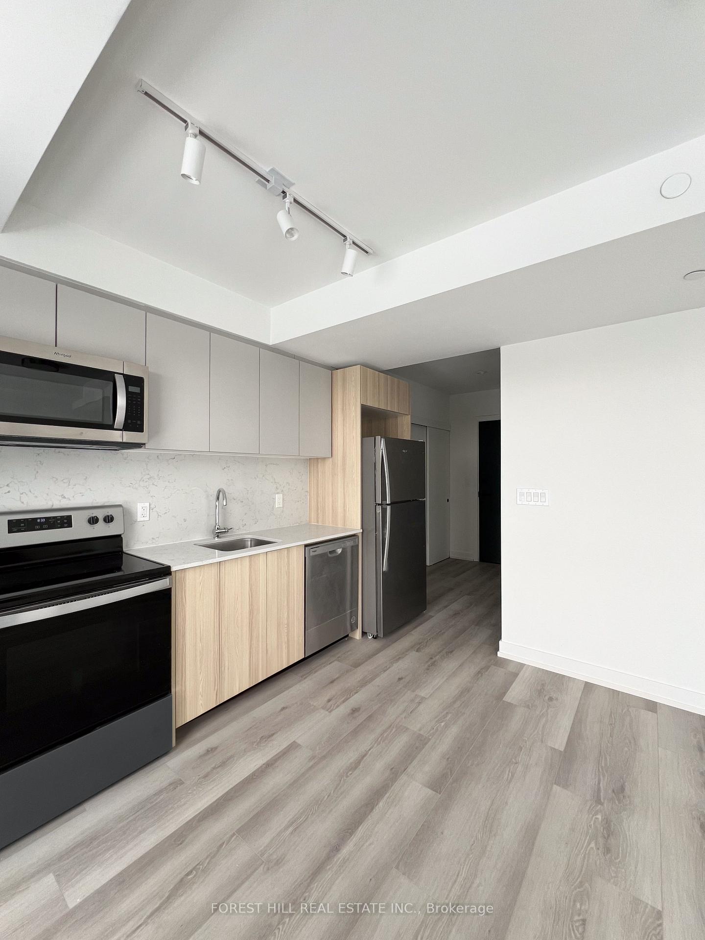 Photo 2 of Unit 601, 2000 Bathurst Street, Toronto, Humewood-Cedarvale — HOMEH