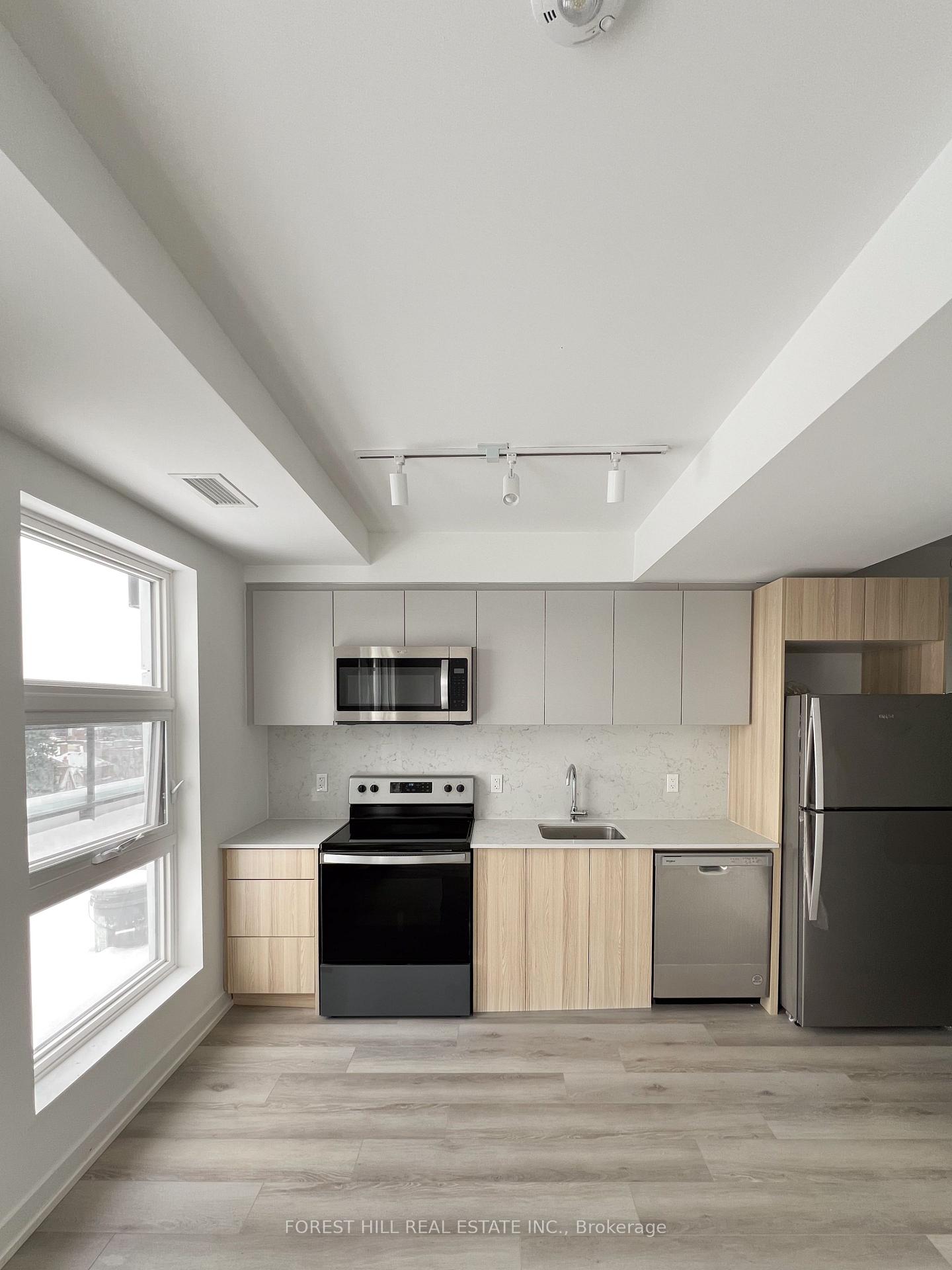 Photo 6 of Unit 601, 2000 Bathurst Street, Toronto, Humewood-Cedarvale — HOMEH