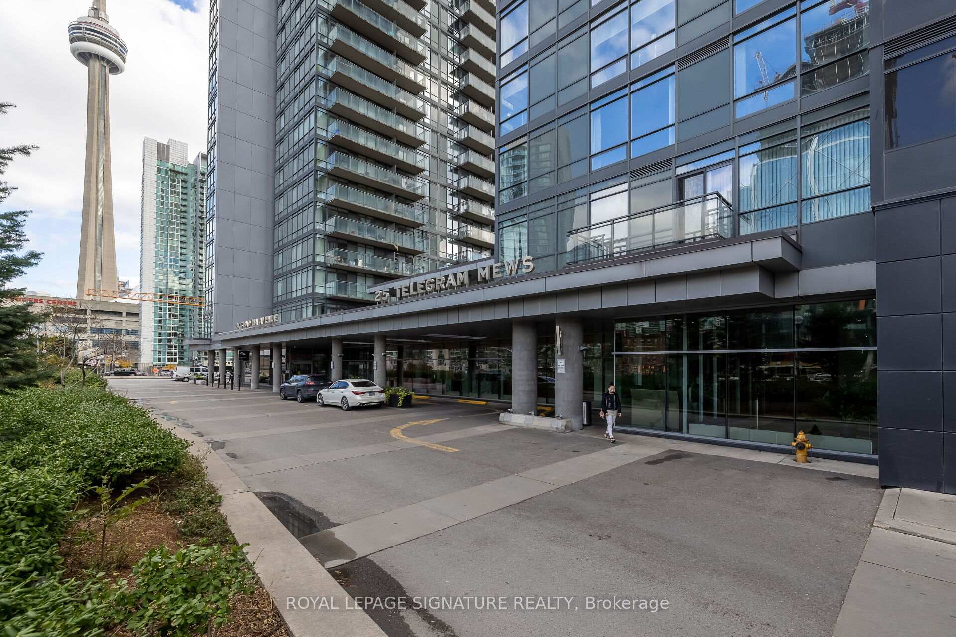 Front of Unit 3511, 25 Telegram Mews