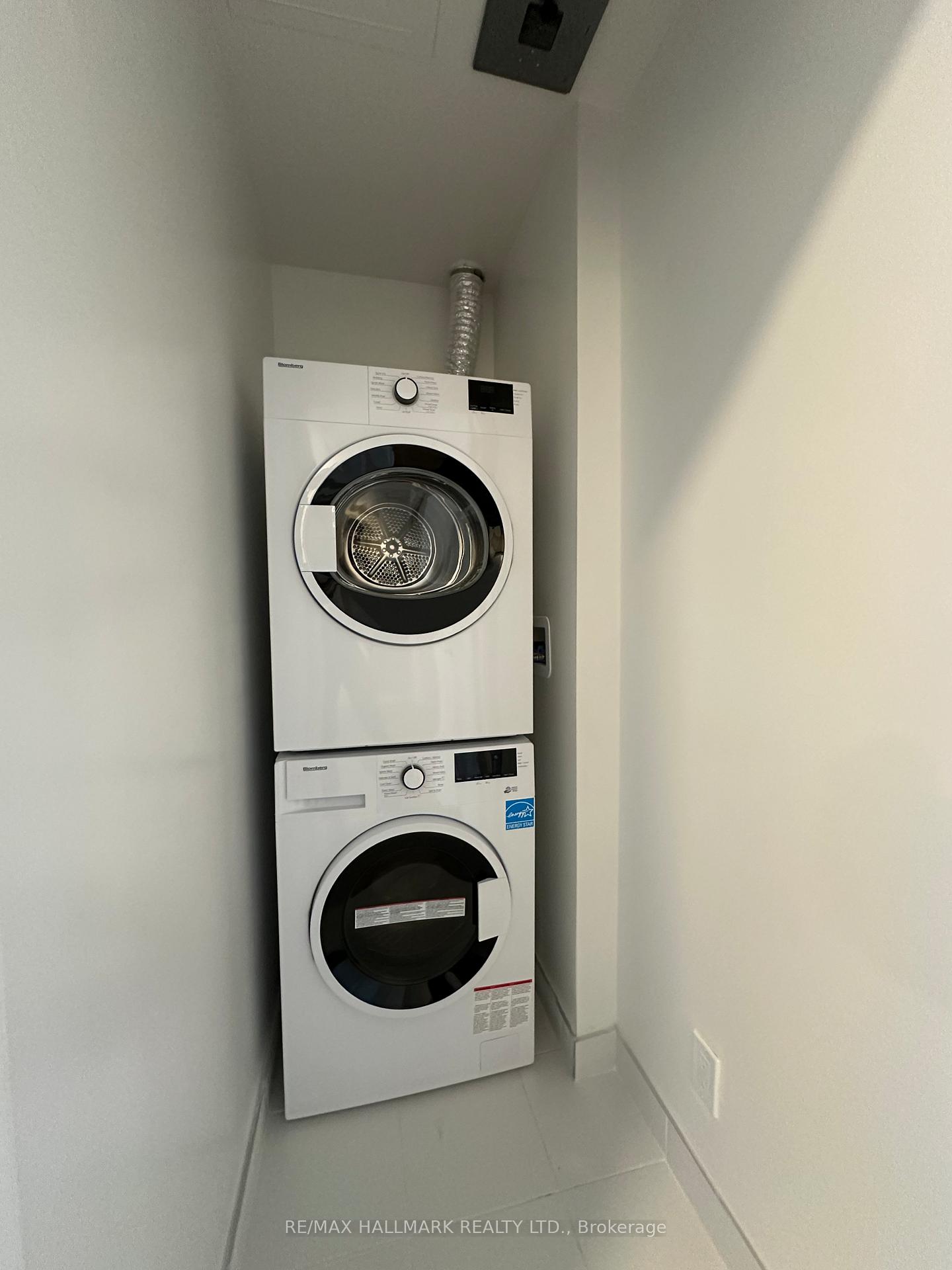 Photo 25 of Unit B-1910, 50 Upper Mall Way, Vaughan, Brownridge — HOMEH
