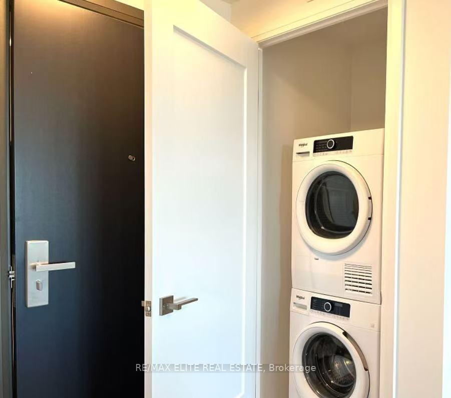 Photo 8 of Unit 1108, 8 Water Walk Drive, Markham, Unionville — HOMEH