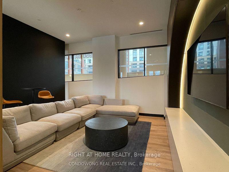 Photo 4 of Unit 824, 7950 Bathurst Street, Vaughan, Beverley Glen — HOMEH