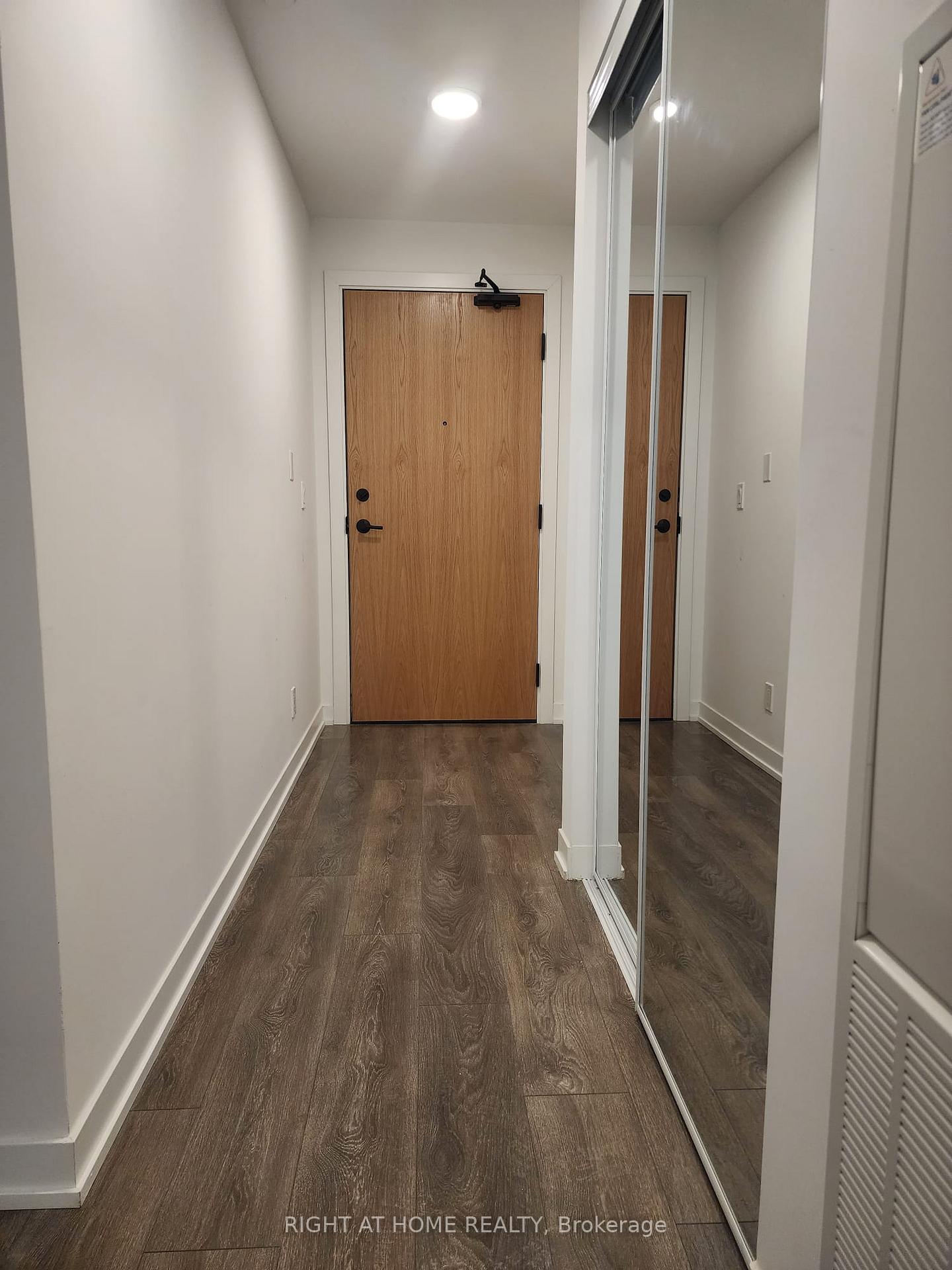 Photo 13 of Unit 824, 7950 Bathurst Street, Vaughan, Beverley Glen — HOMEH