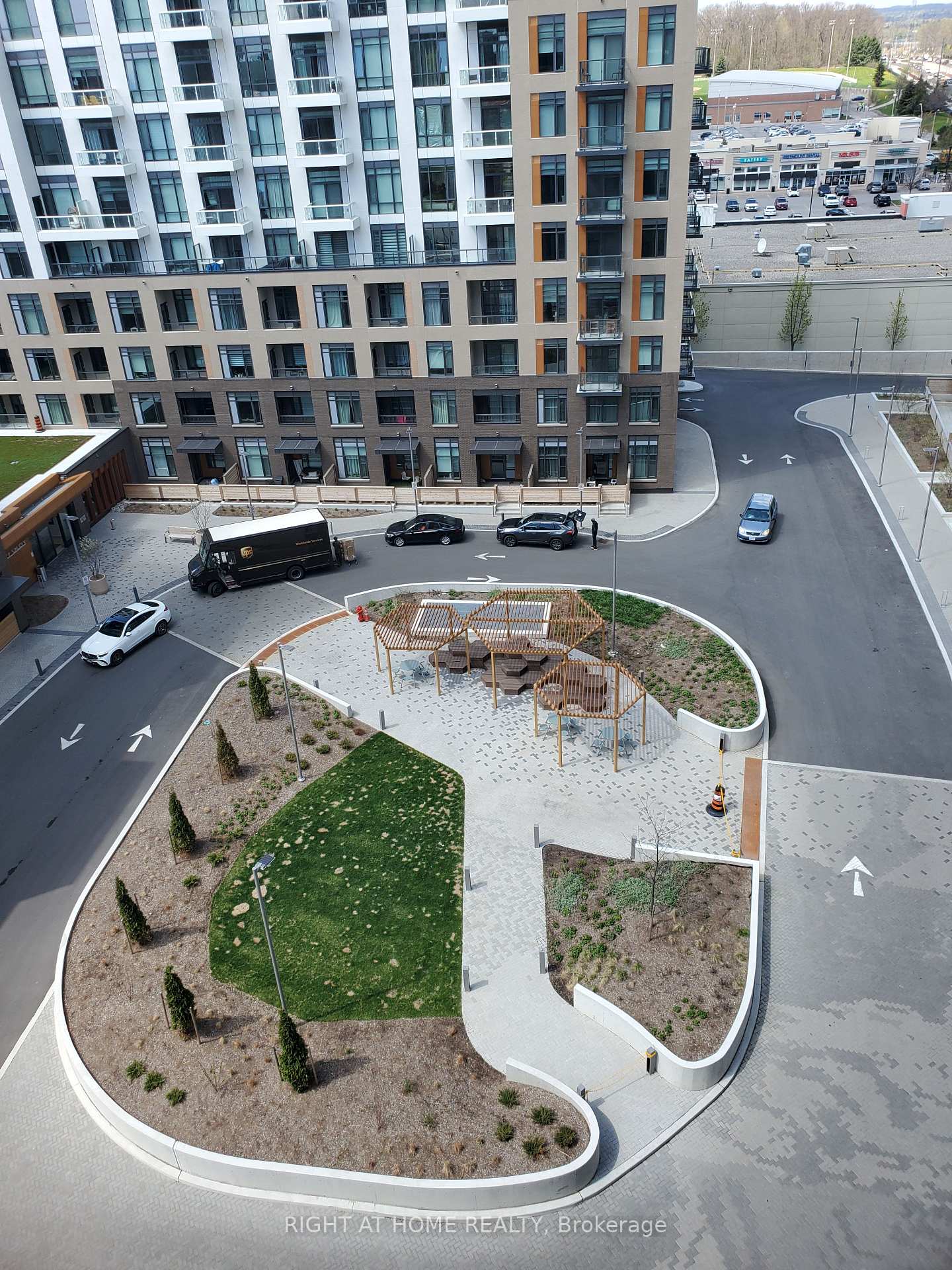 Photo 16 of Unit 824, 7950 Bathurst Street, Vaughan, Beverley Glen — HOMEH