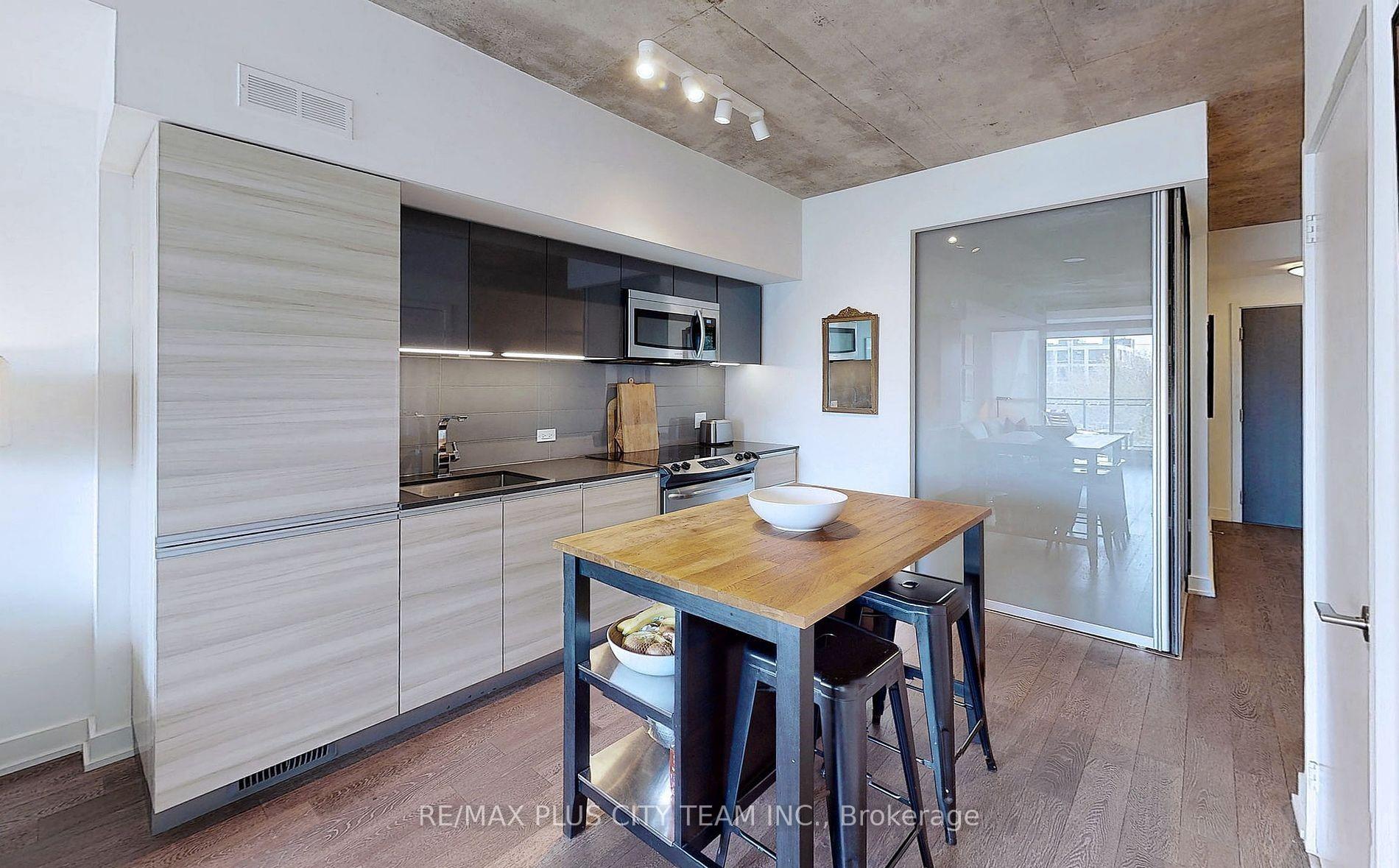Photo 5 of Unit 405, 1238 Dundas Street E, Toronto, South Riverdale — HOMEH
