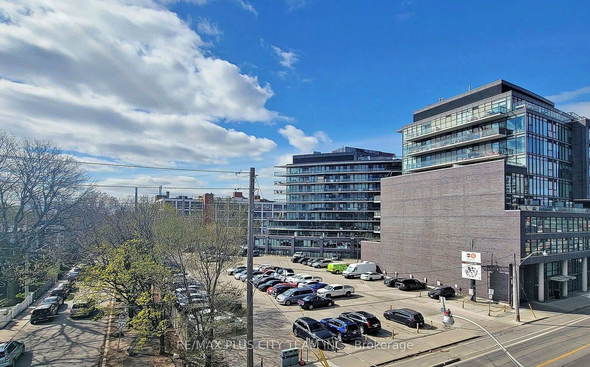 Photo 7 of Unit 405, 1238 Dundas Street E, Toronto, South Riverdale — HOMEH
