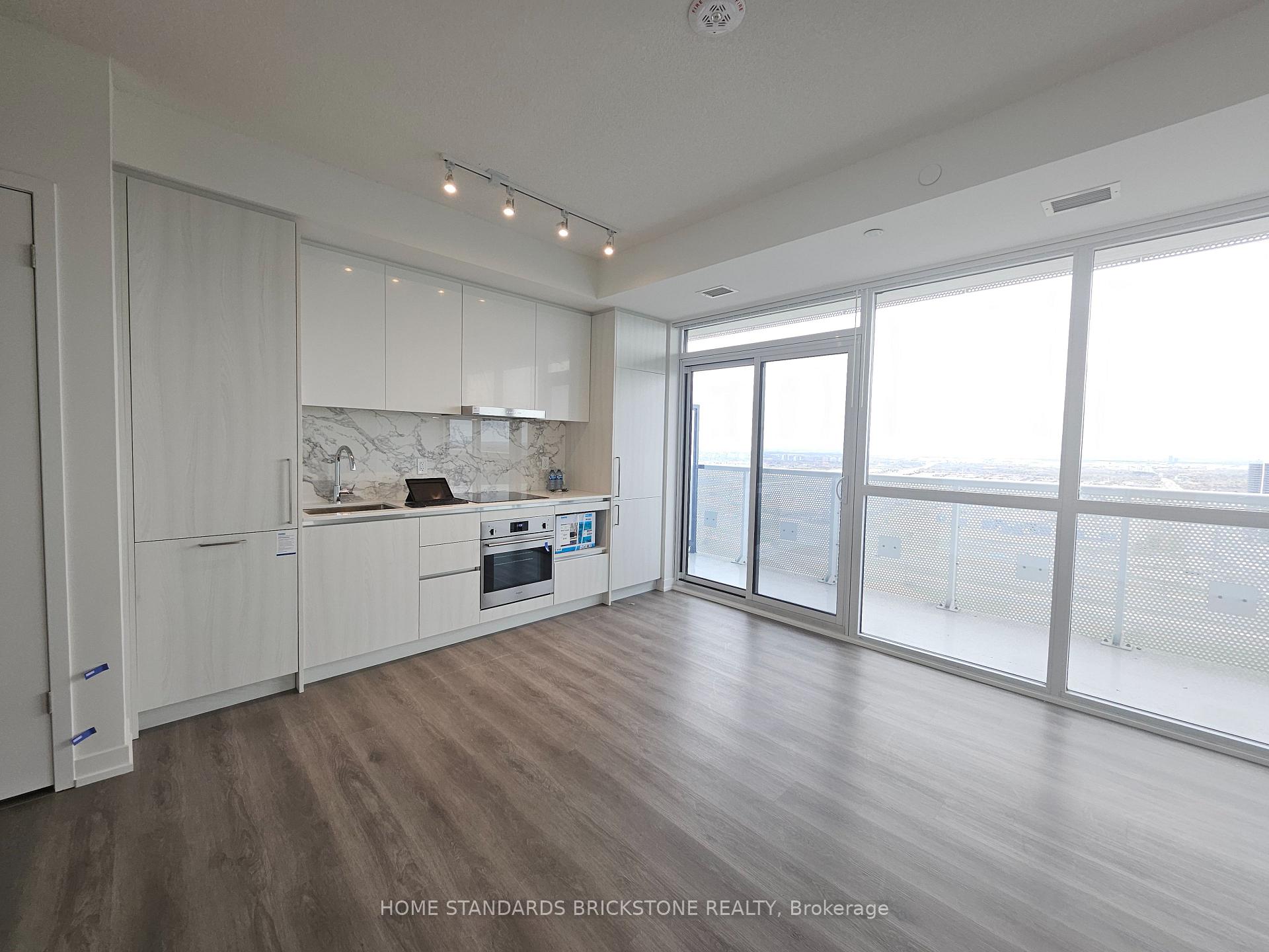 Photo 1 of Unit 3809, 225 Commerce Street, Vaughan, Vaughan Corporate Centre — HOMEH