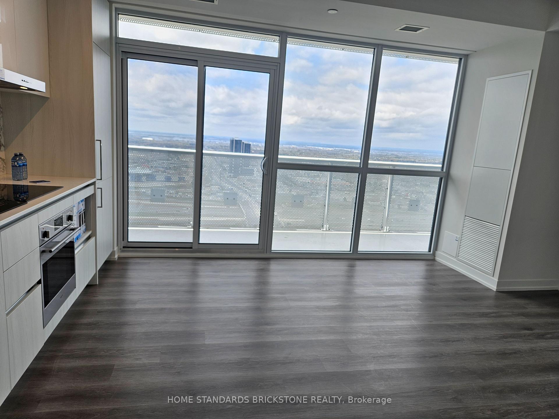 Photo 12 of Unit 3809, 225 Commerce Street, Vaughan, Vaughan Corporate Centre — HOMEH