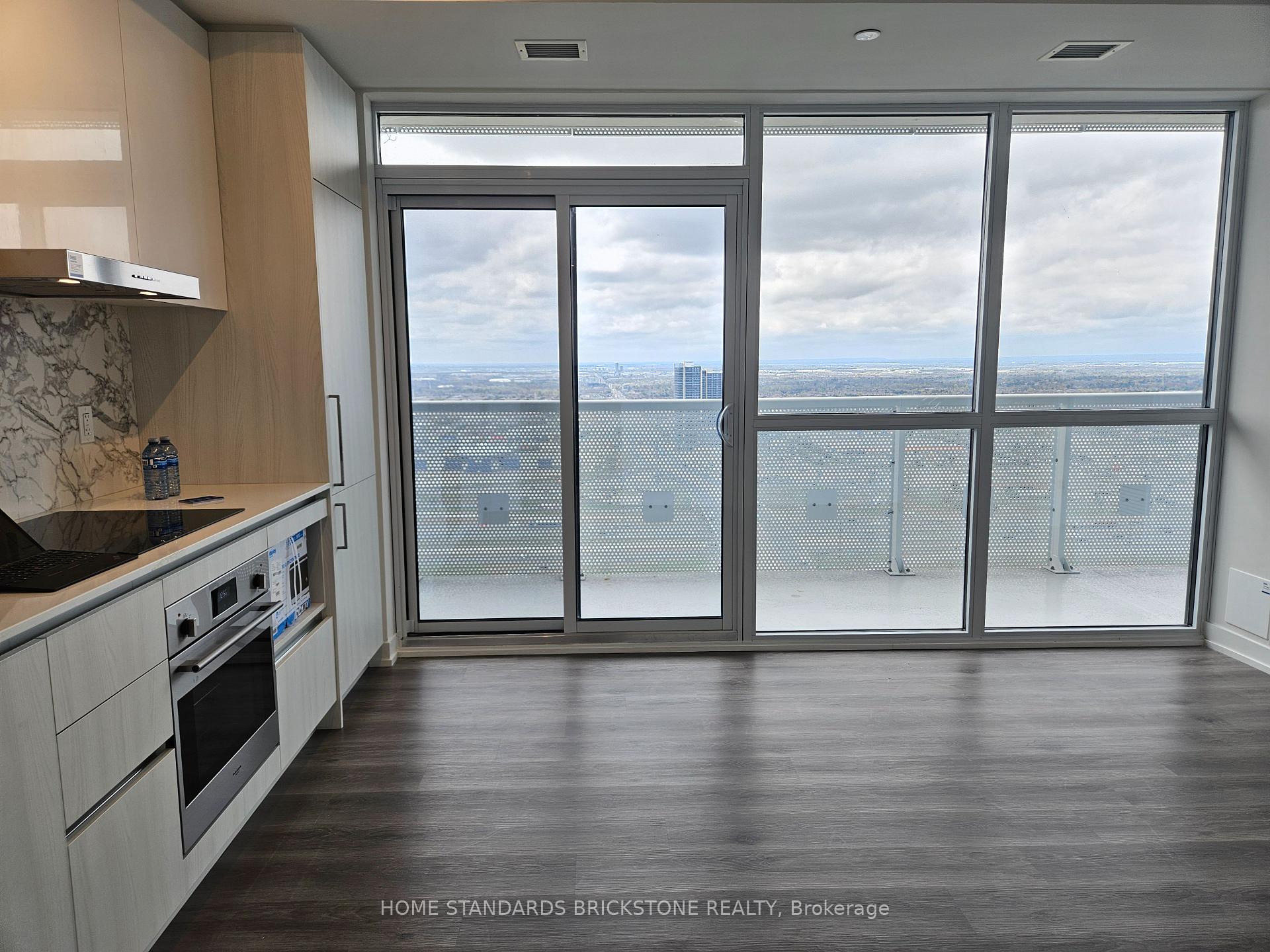 Photo 20 of Unit 3809, 225 Commerce Street, Vaughan, Vaughan Corporate Centre — HOMEH