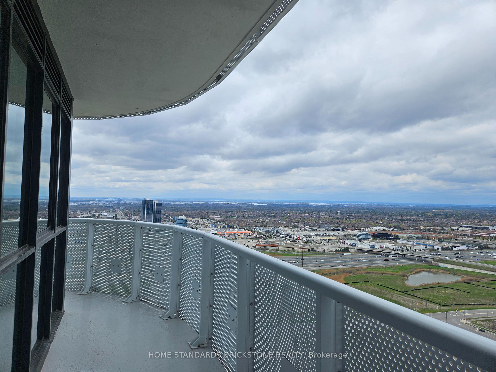 Photo 3 of Unit 3809, 225 Commerce Street, Vaughan, Vaughan Corporate Centre — HOMEH
