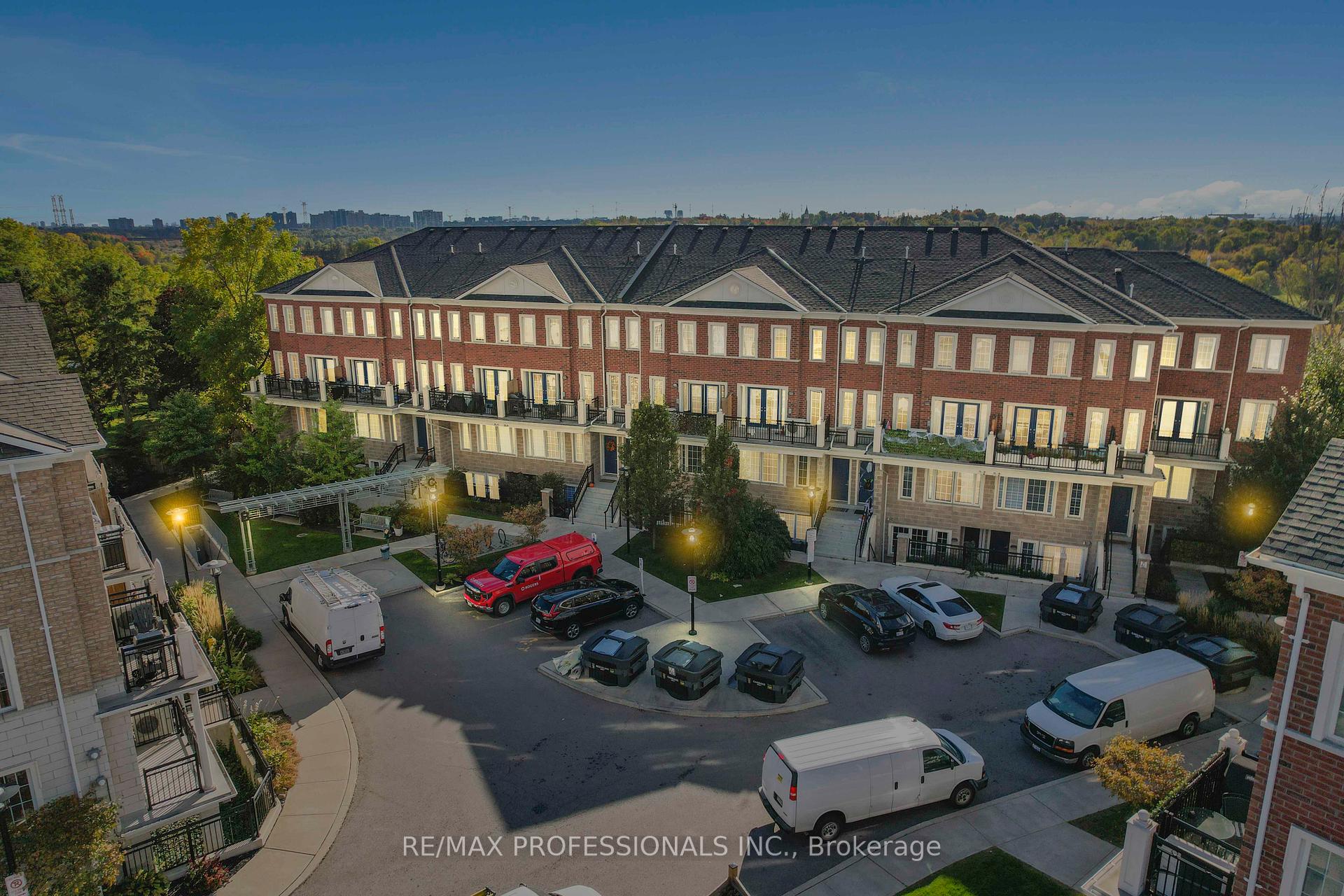 Photo 1 of Unit C24, 26 Bruce Street, Vaughan, East Woodbridge — HOMEH