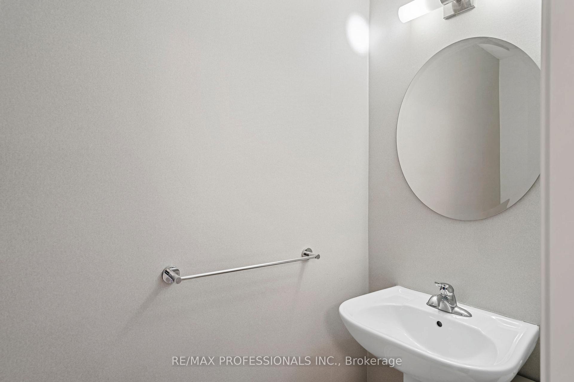 Photo 23 of Unit C24, 26 Bruce Street, Vaughan, East Woodbridge — HOMEH