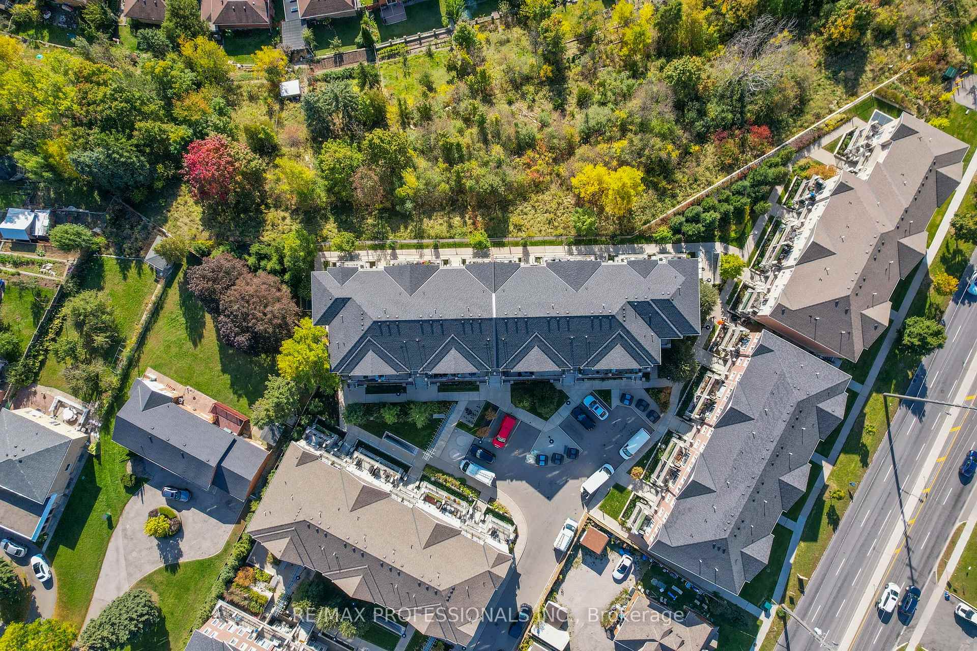 Photo 16 of Unit C24, 26 Bruce Street, Vaughan, East Woodbridge — HOMEH