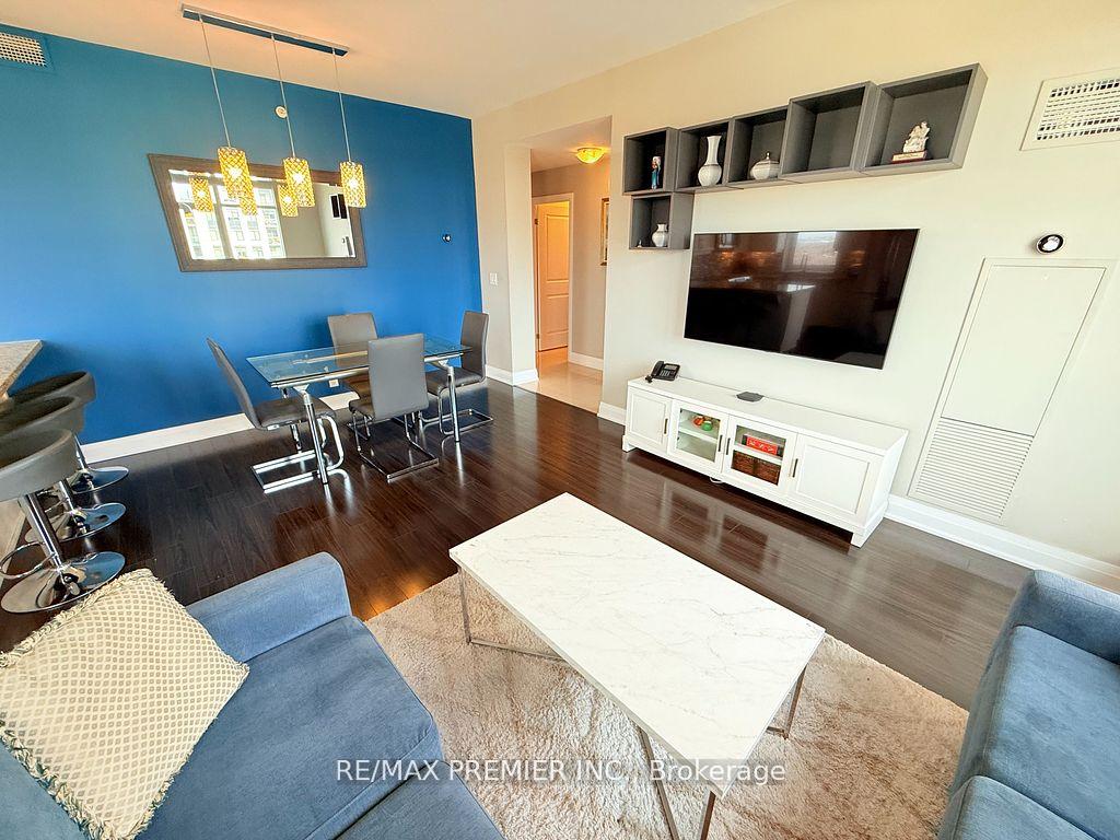 Photo 5 of Unit 811, 24 Woodstream Boulevard, Vaughan, Vaughan Grove — HOMEH