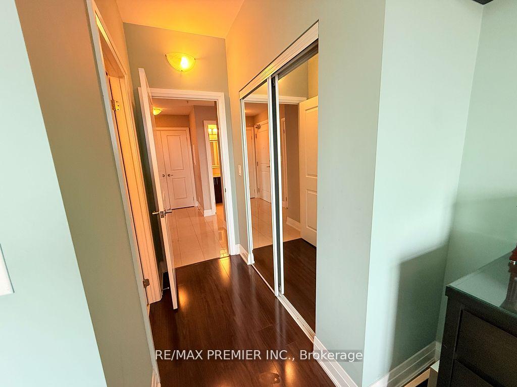 Photo 12 of Unit 811, 24 Woodstream Boulevard, Vaughan, Vaughan Grove — HOMEH