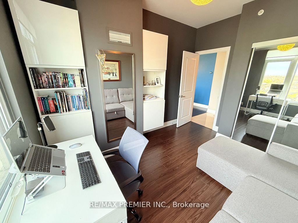 Photo 22 of Unit 811, 24 Woodstream Boulevard, Vaughan, Vaughan Grove — HOMEH