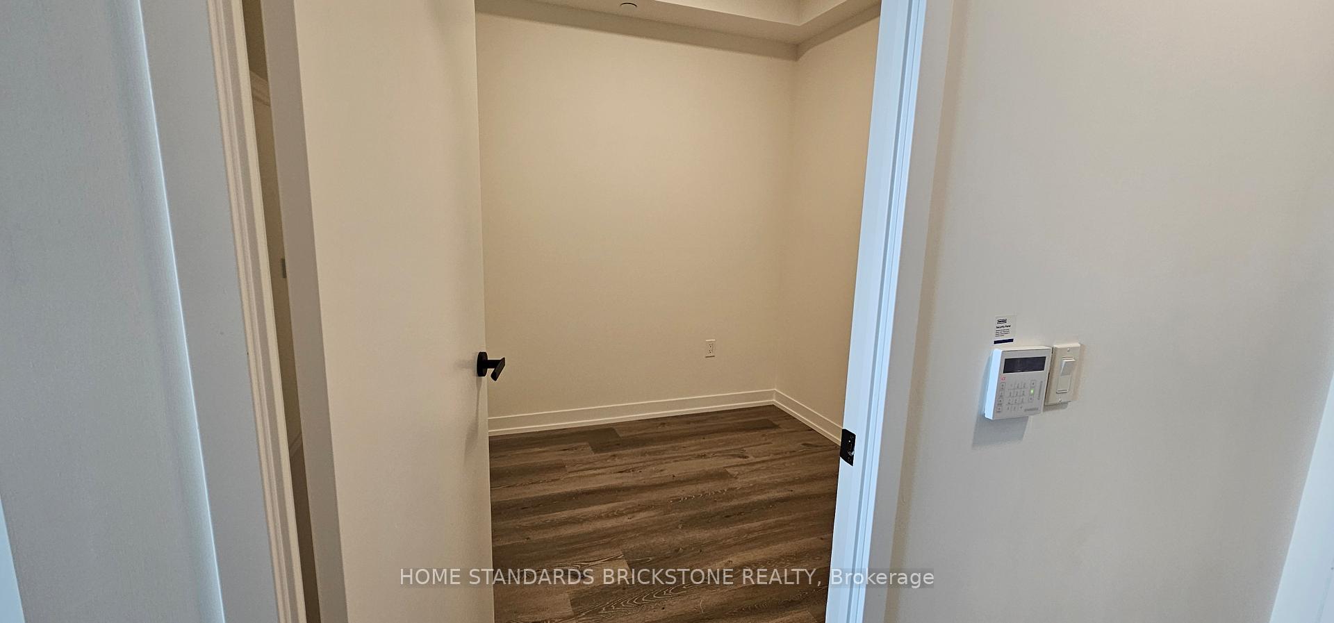 Photo 5 of Unit 3305, 225 Commerce Street, Vaughan, Vaughan Corporate Centre — HOMEH