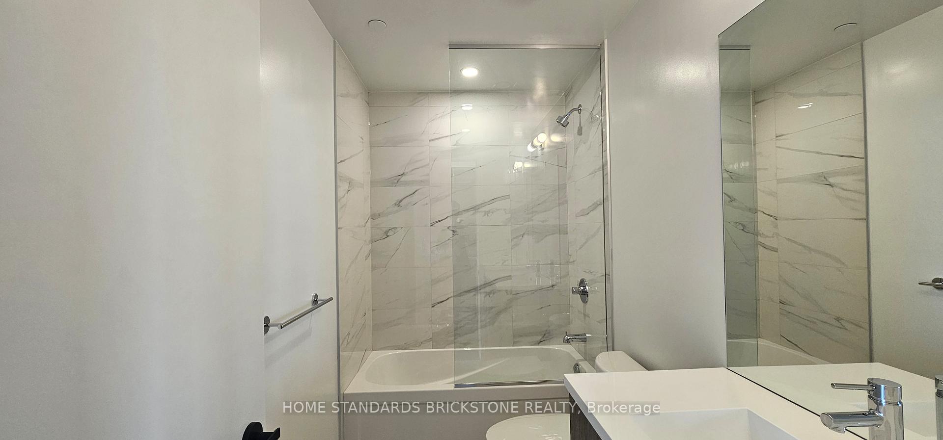 Photo 8 of Unit 3305, 225 Commerce Street, Vaughan, Vaughan Corporate Centre — HOMEH