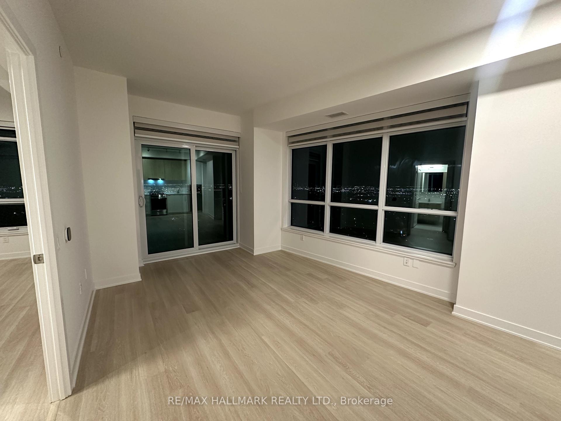 Photo 10 of Unit 3405, 30 Upper Mall Way, Vaughan, Brownridge — HOMEH