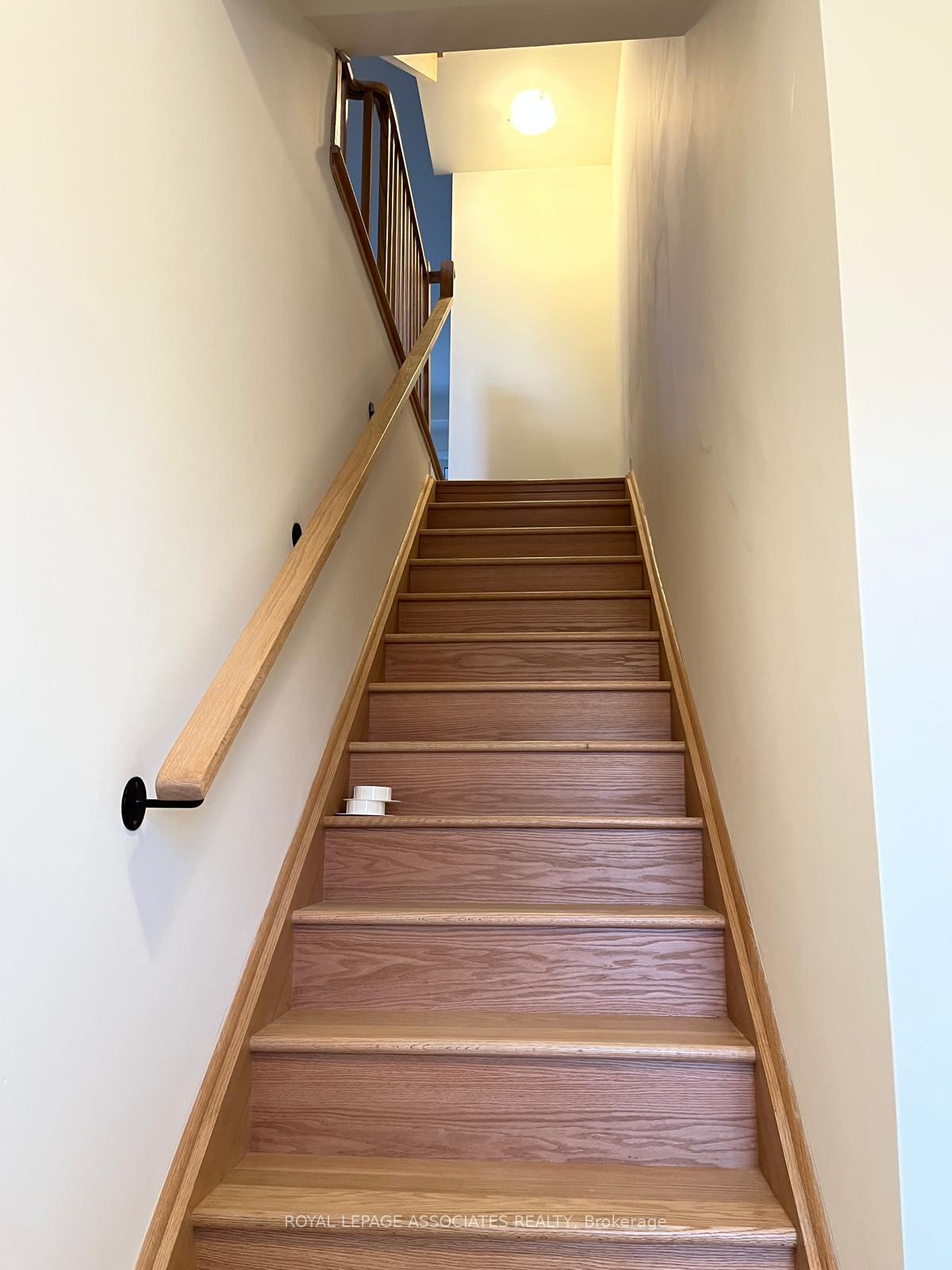 Photo 2 of Unit 602, 1695 Dersan Street, Pickering, Duffin Heights — HOMEH