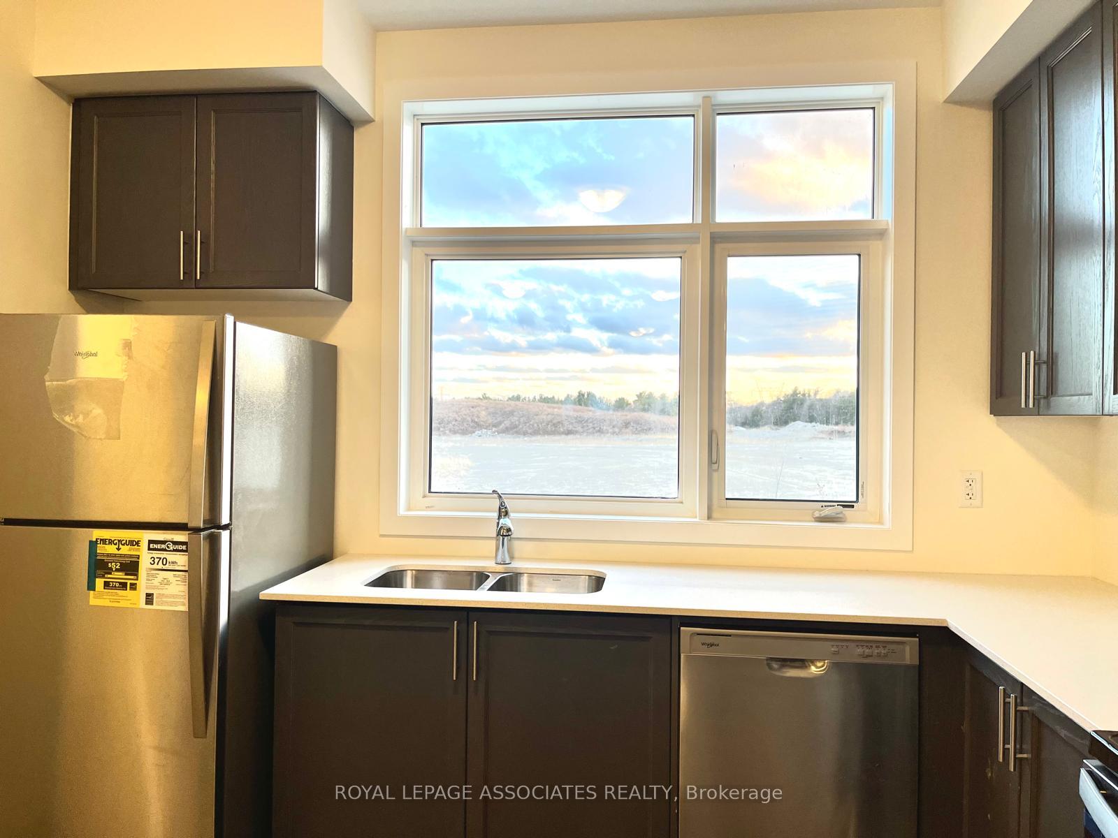 Photo 9 of Unit 602, 1695 Dersan Street, Pickering, Duffin Heights — HOMEH
