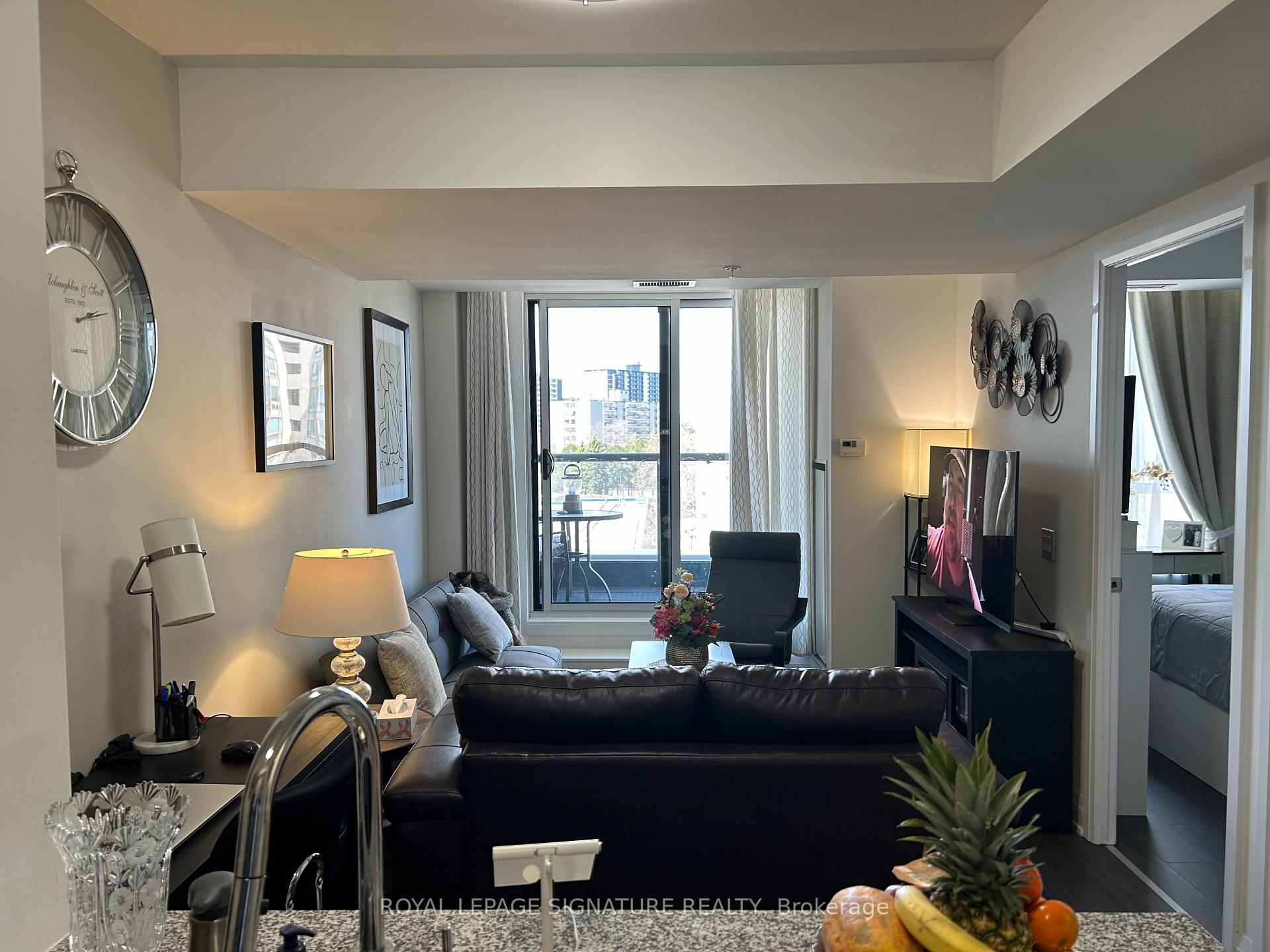 Photo 8 of Unit 705, 3655 Kingston Road, Scarborough, Scarborough Village — HOMEH