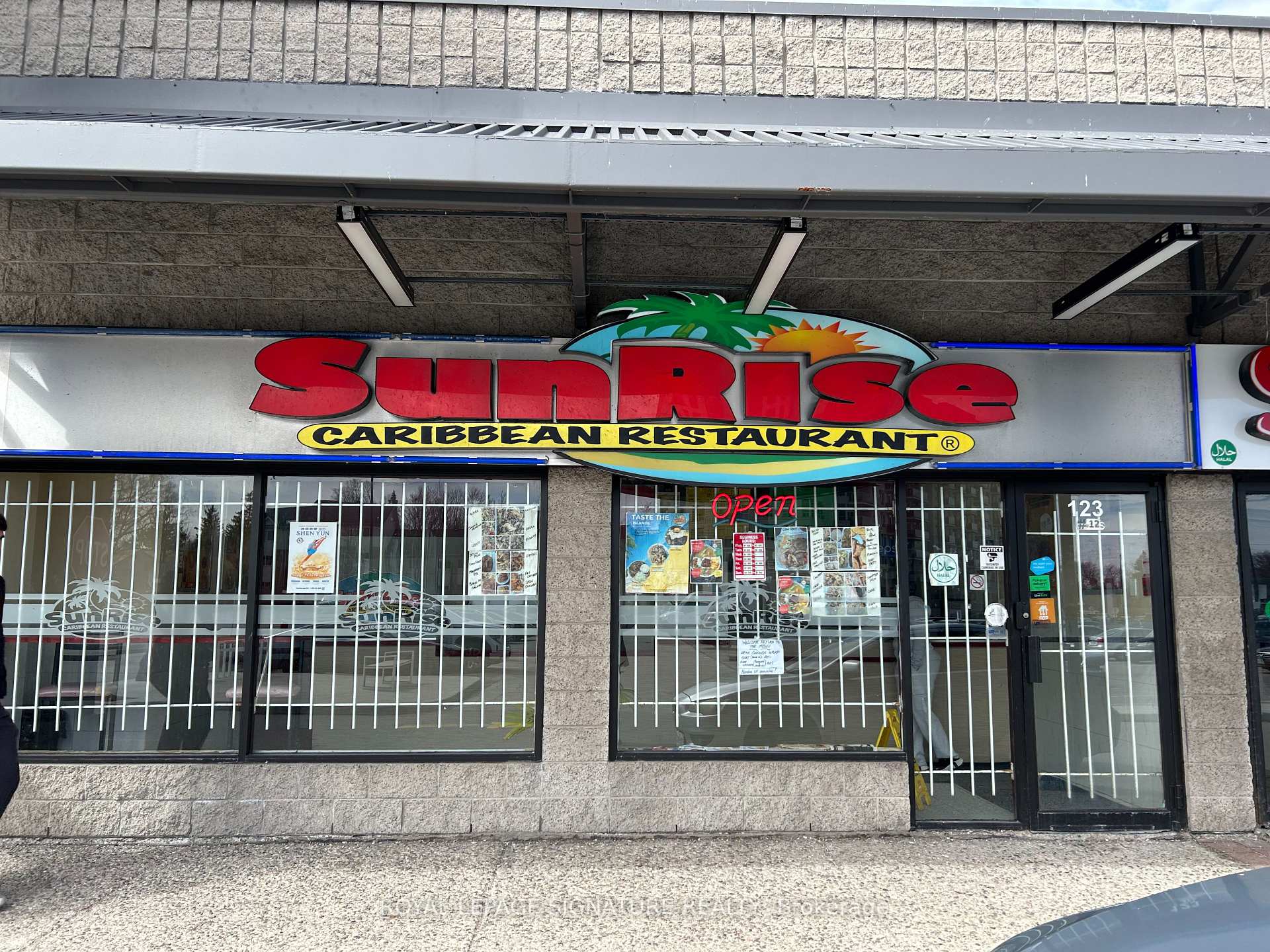 Photo 37 of Unit 705, 3655 Kingston Road, Scarborough, Scarborough Village — HOMEH