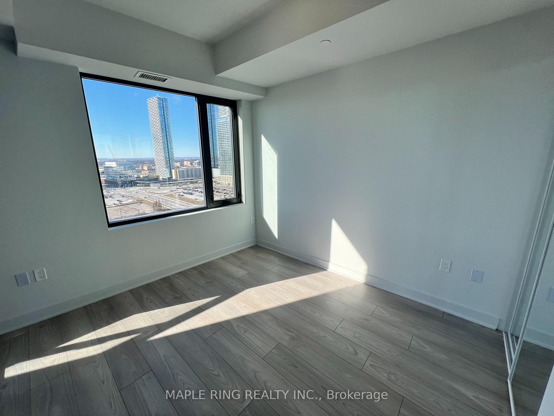 Photo 1 of Unit 1612, 2920 Highway 7 Road, Vaughan, Concord — HOMEH