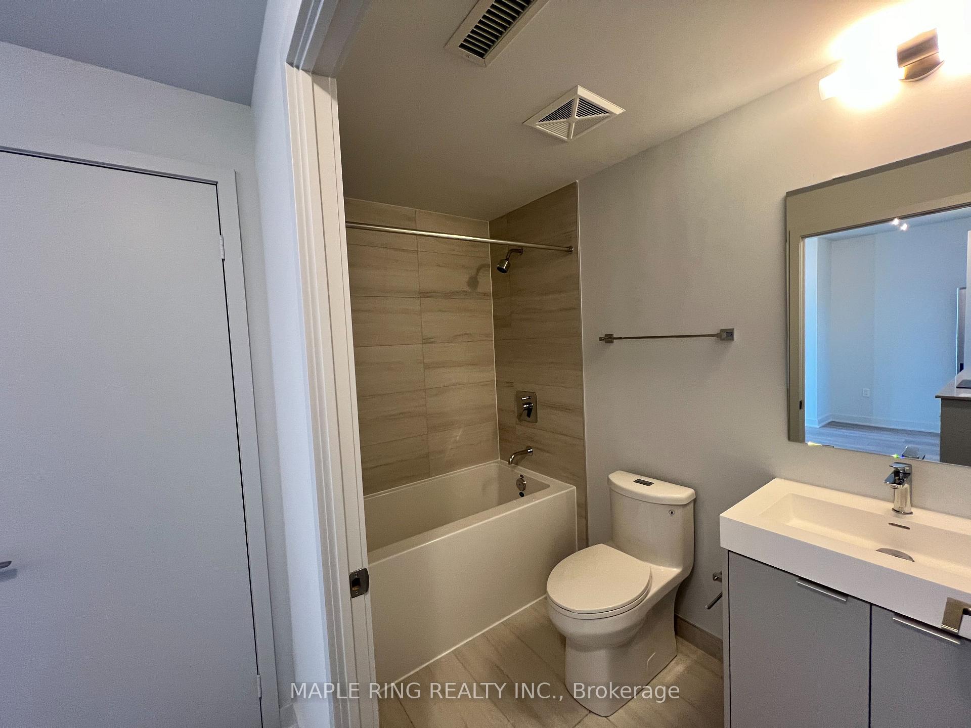 Photo 4 of Unit 1612, 2920 Highway 7 Road, Vaughan, Concord — HOMEH