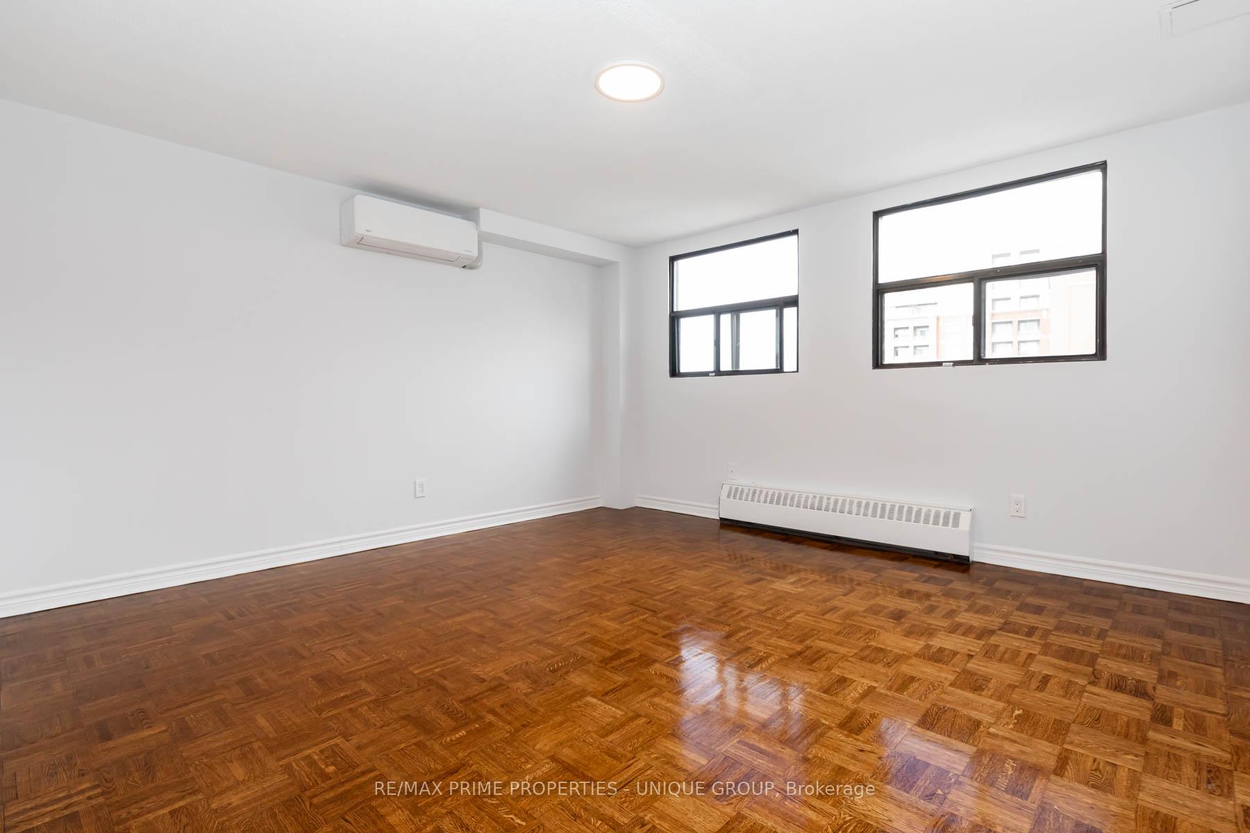 Photo 18 of Unit 402, 1962 Yonge Street, Toronto, Yonge-Eglinton — HOMEH