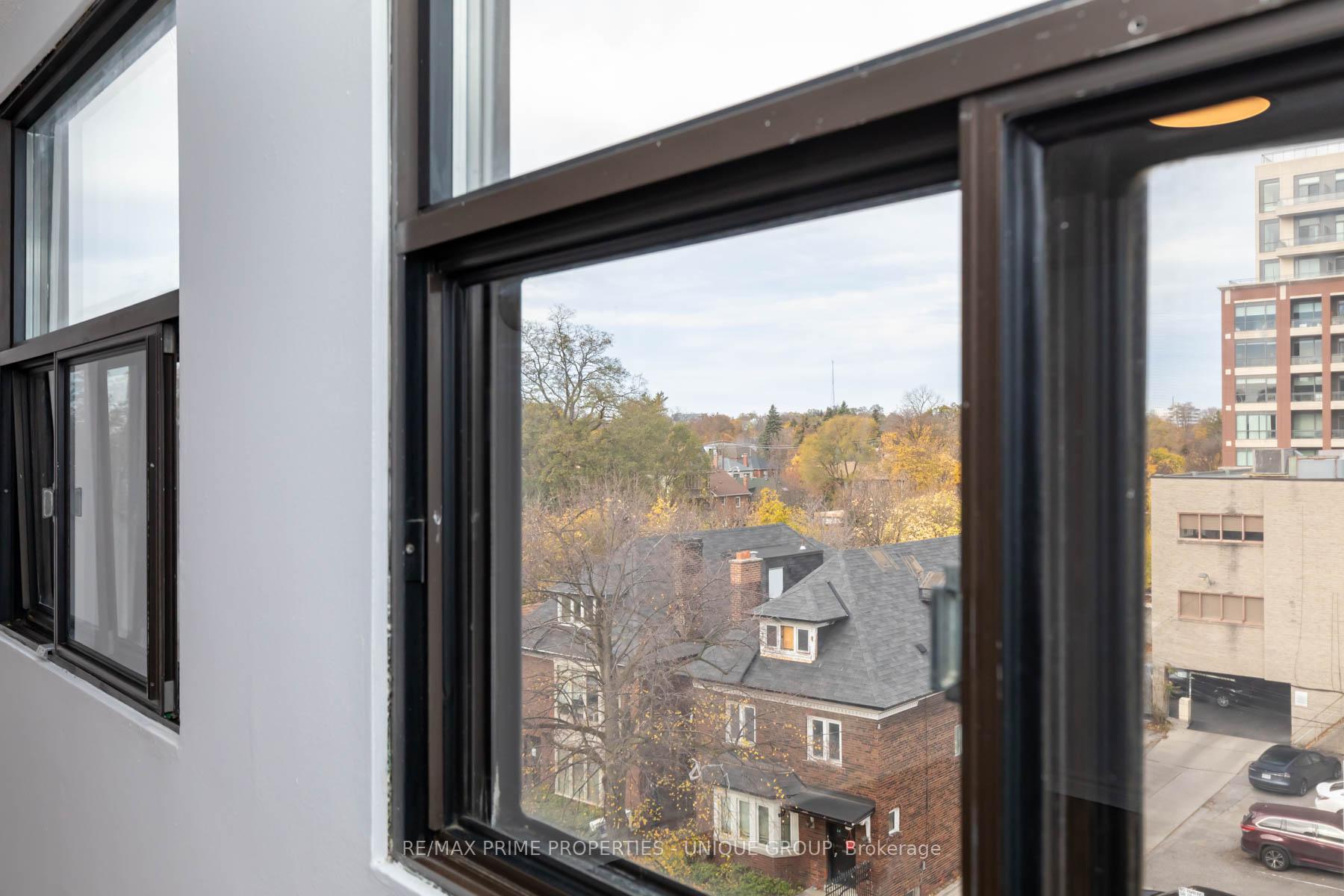 Photo 12 of Unit 402, 1962 Yonge Street, Toronto, Yonge-Eglinton — HOMEH