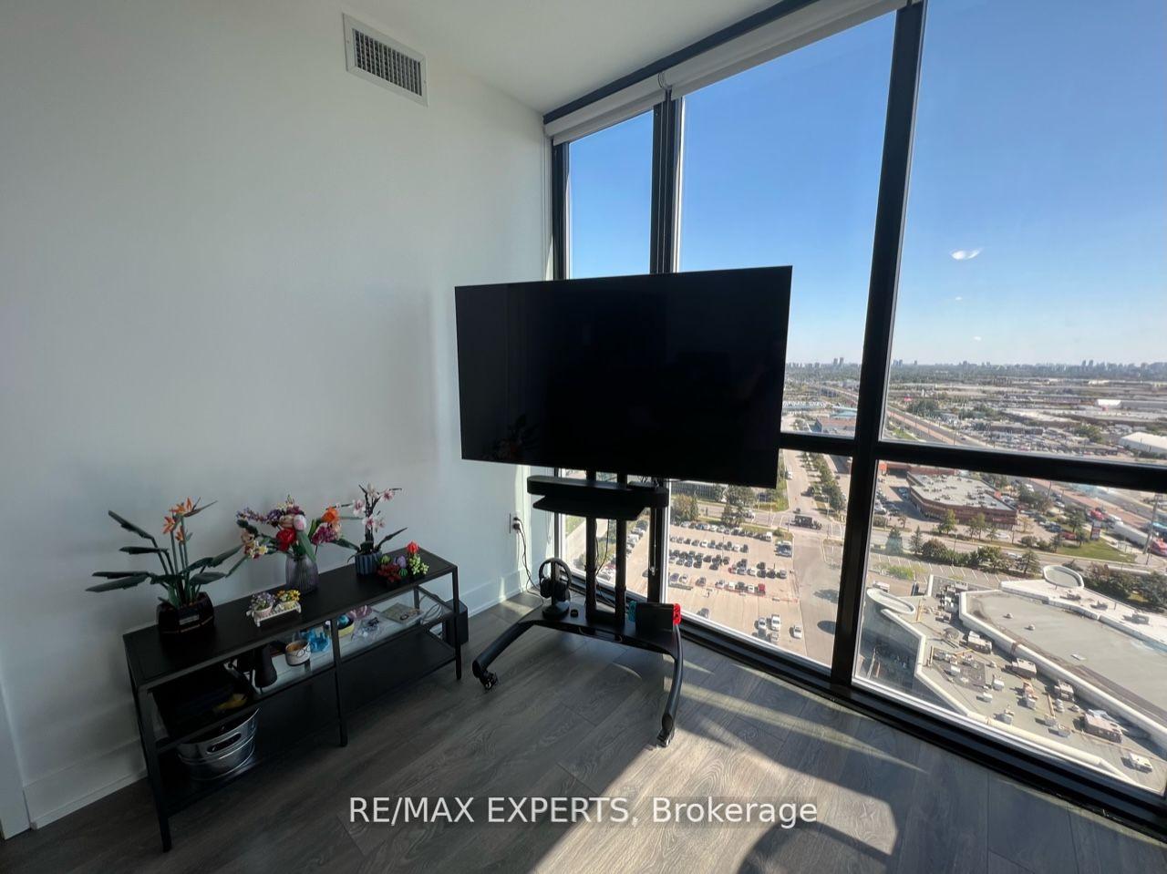 Photo 7 of Unit 2101, 2908 Highway 7 Road, Vaughan, Concord — HOMEH