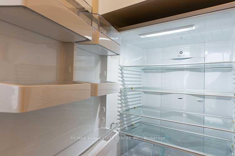Photo 3 of Unit 2315, 9000 Jane Street, Vaughan, Concord — HOMEH