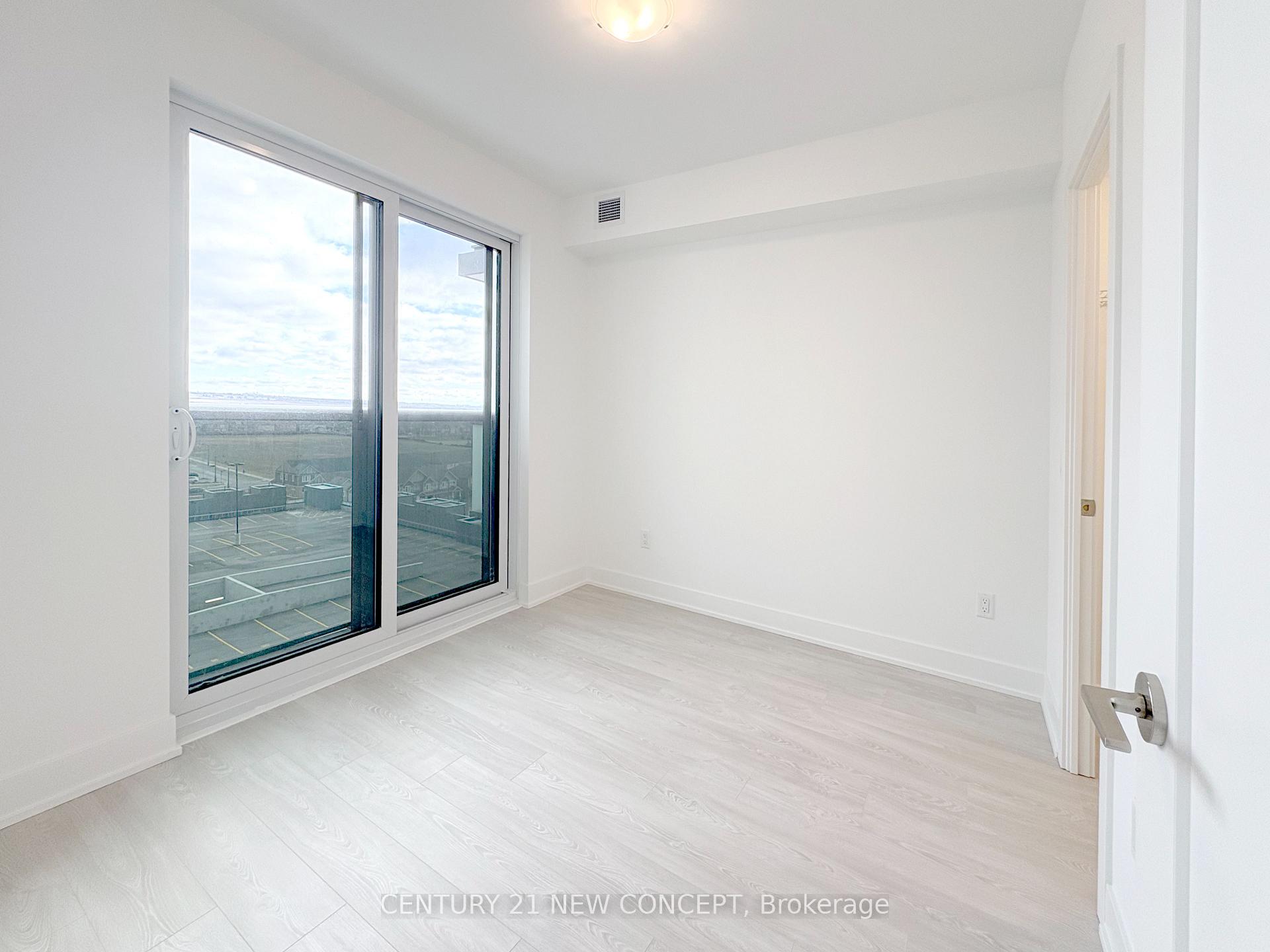 Photo 2 of Unit 819, 2545 Simcoe Street N, Oshawa, Windfields — HOMEH