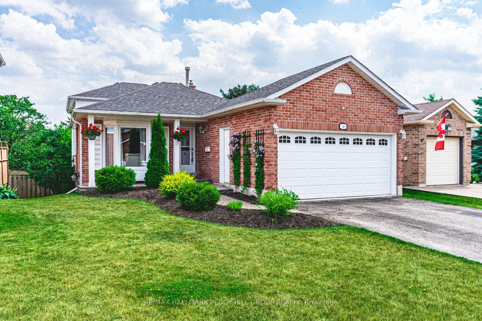 Front of 40 Grasett Crescent