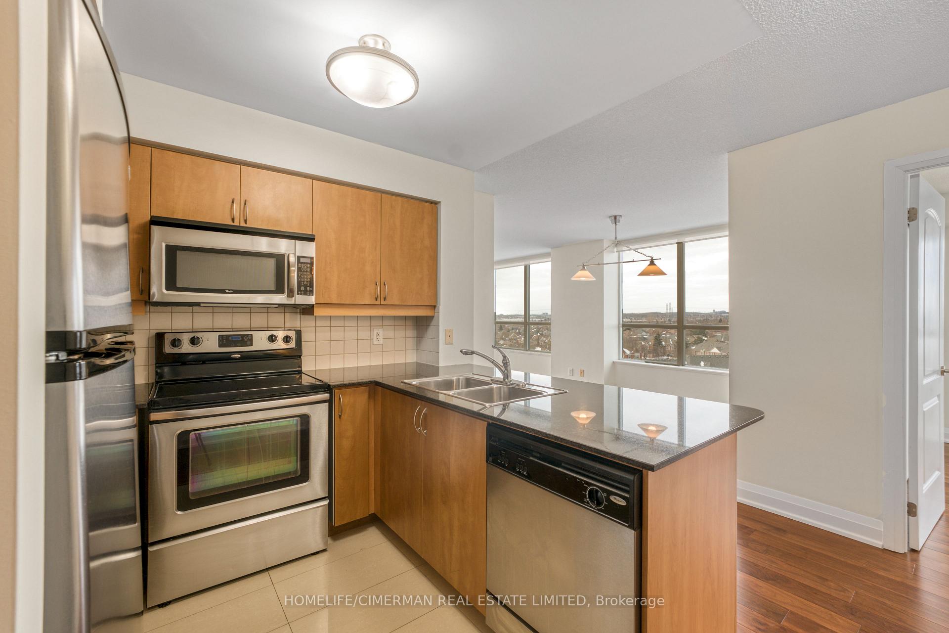 Photo 4 of Unit 811, 30 N Park Road, Vaughan, Beverley Glen — HOMEH