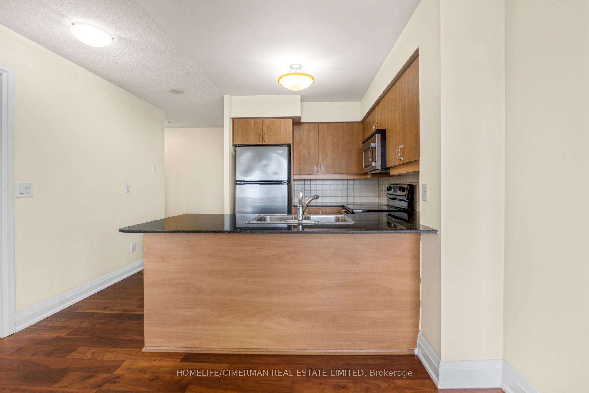 Photo 8 of Unit 811, 30 N Park Road, Vaughan, Beverley Glen — HOMEH