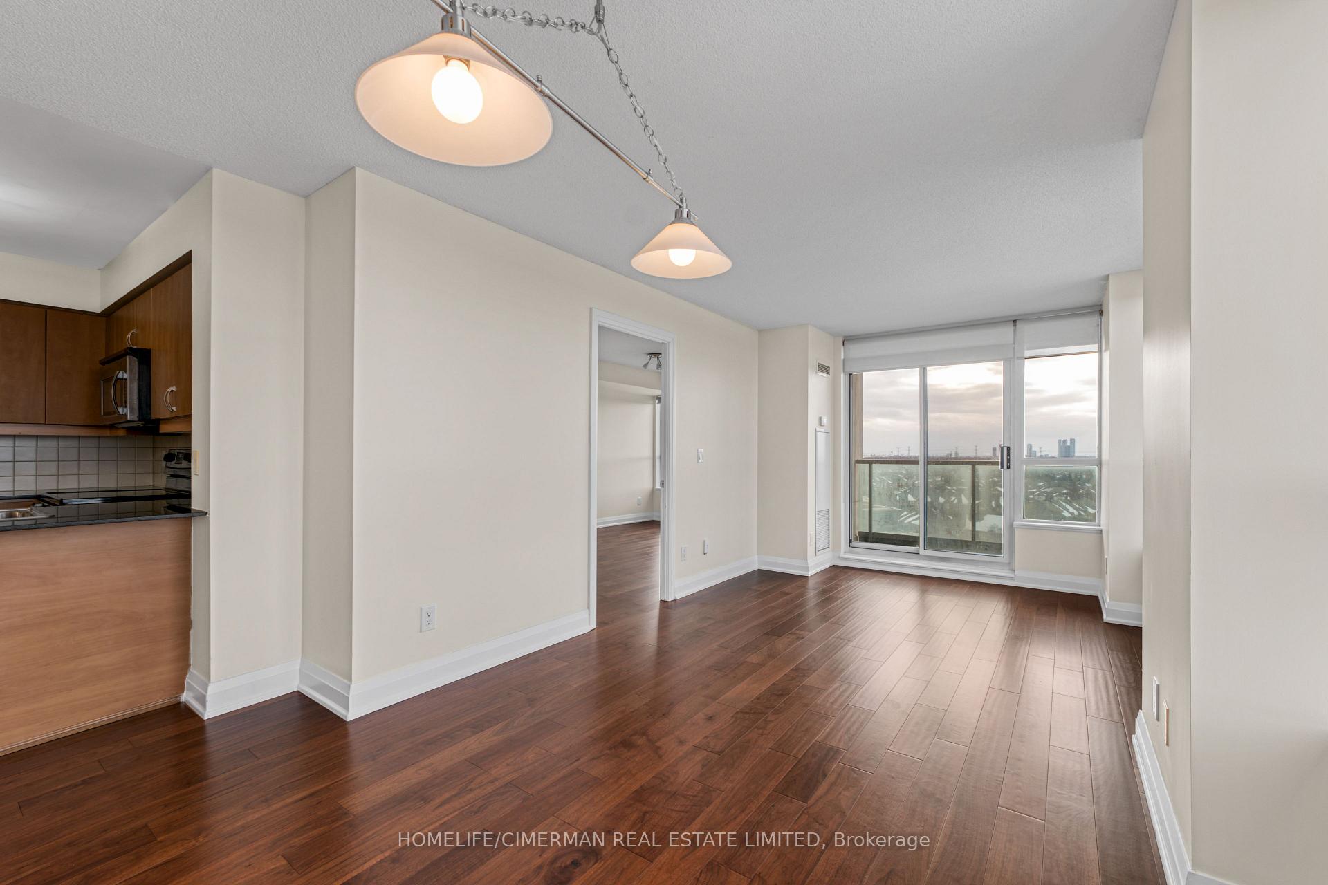 Photo 16 of Unit 811, 30 N Park Road, Vaughan, Beverley Glen — HOMEH
