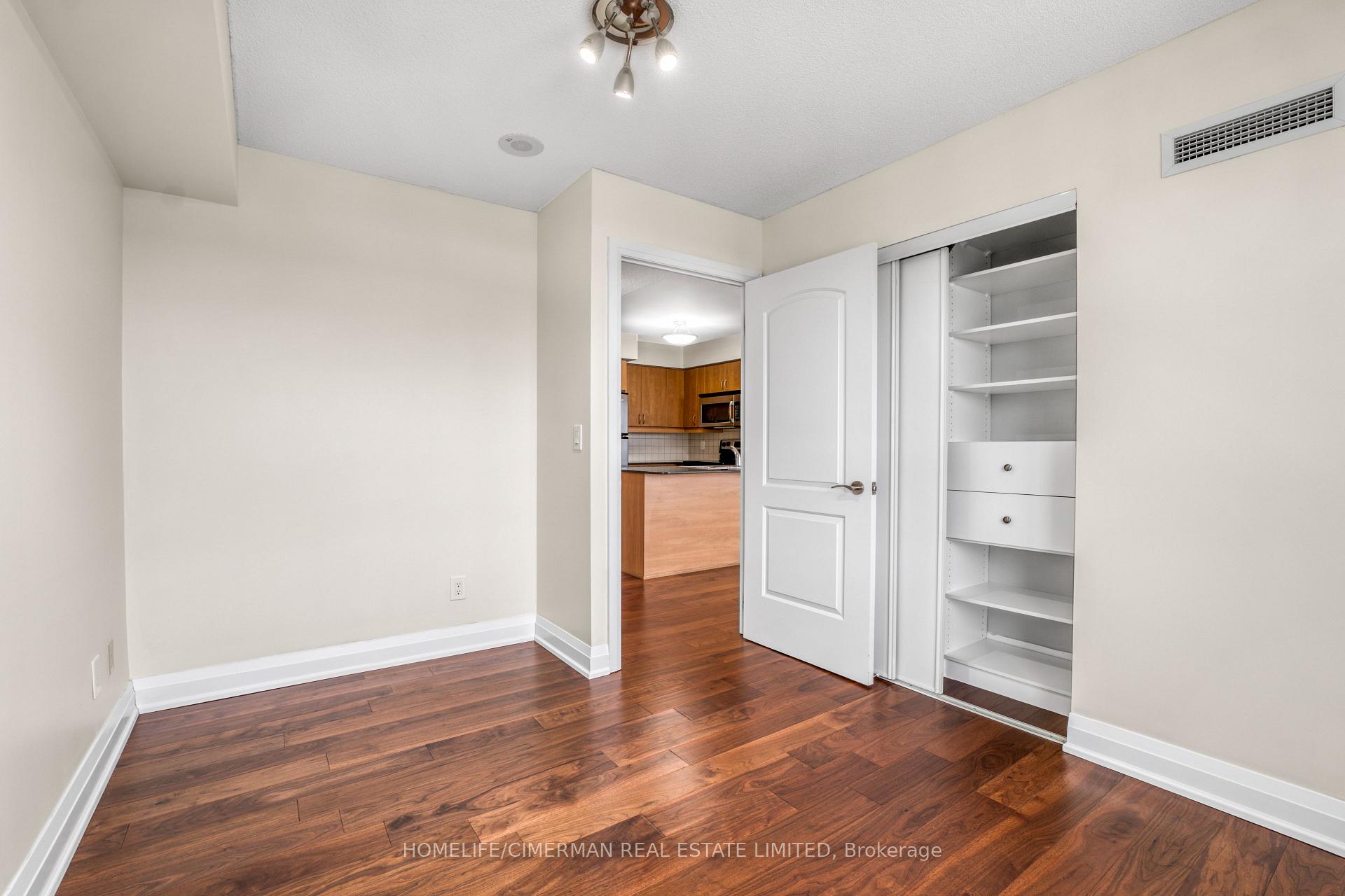 Photo 14 of Unit 811, 30 N Park Road, Vaughan, Beverley Glen — HOMEH