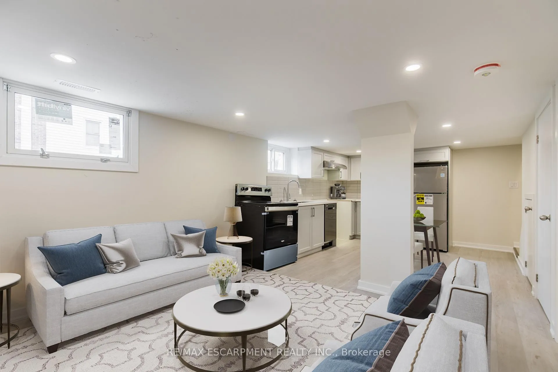 Photo 2 of Unit 2, 129 East 22nd Street, Hamilton, Eastmount — HOMEH
