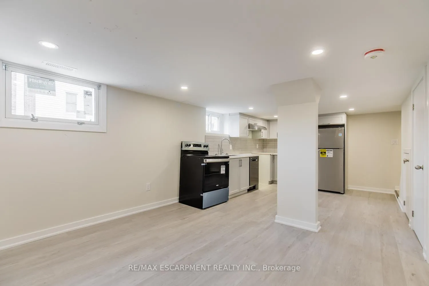 Photo 6 of Unit 2, 129 East 22nd Street, Hamilton, Eastmount — HOMEH