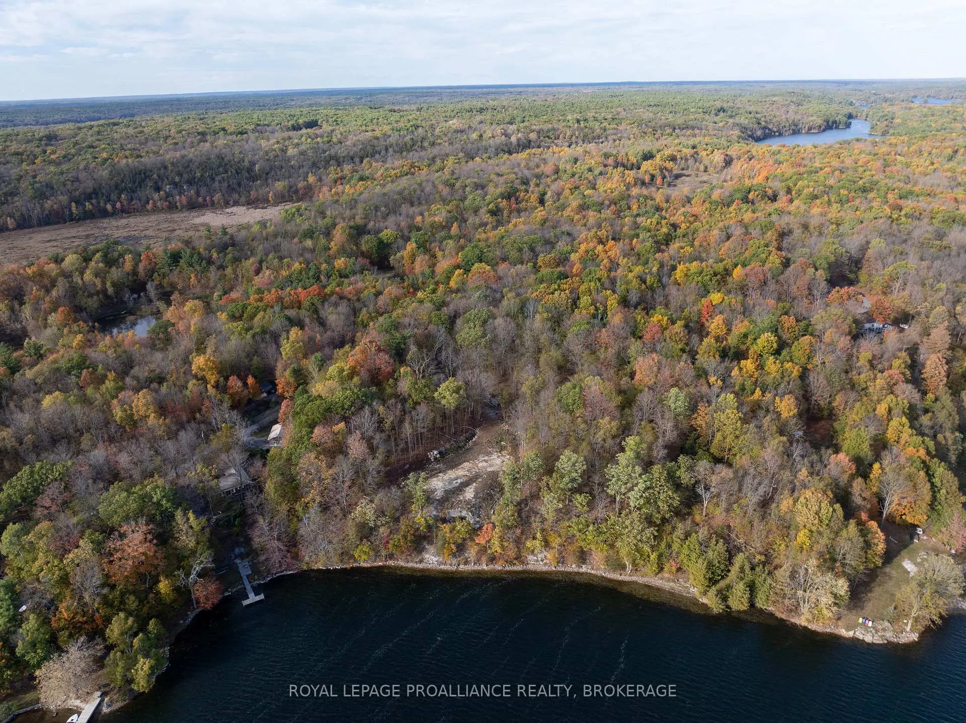 Photo 3 of 485 Stafford Lane, Frontenac, Frontenac South — HOMEH